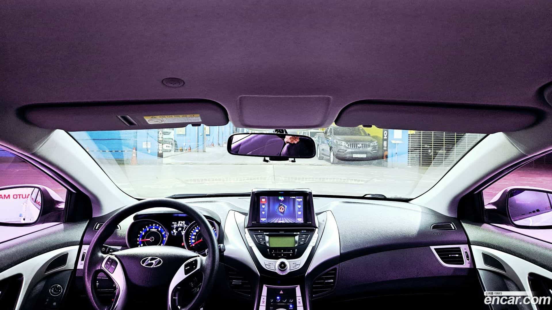 AVANTE Hyundai 2011.5-OPTION-017