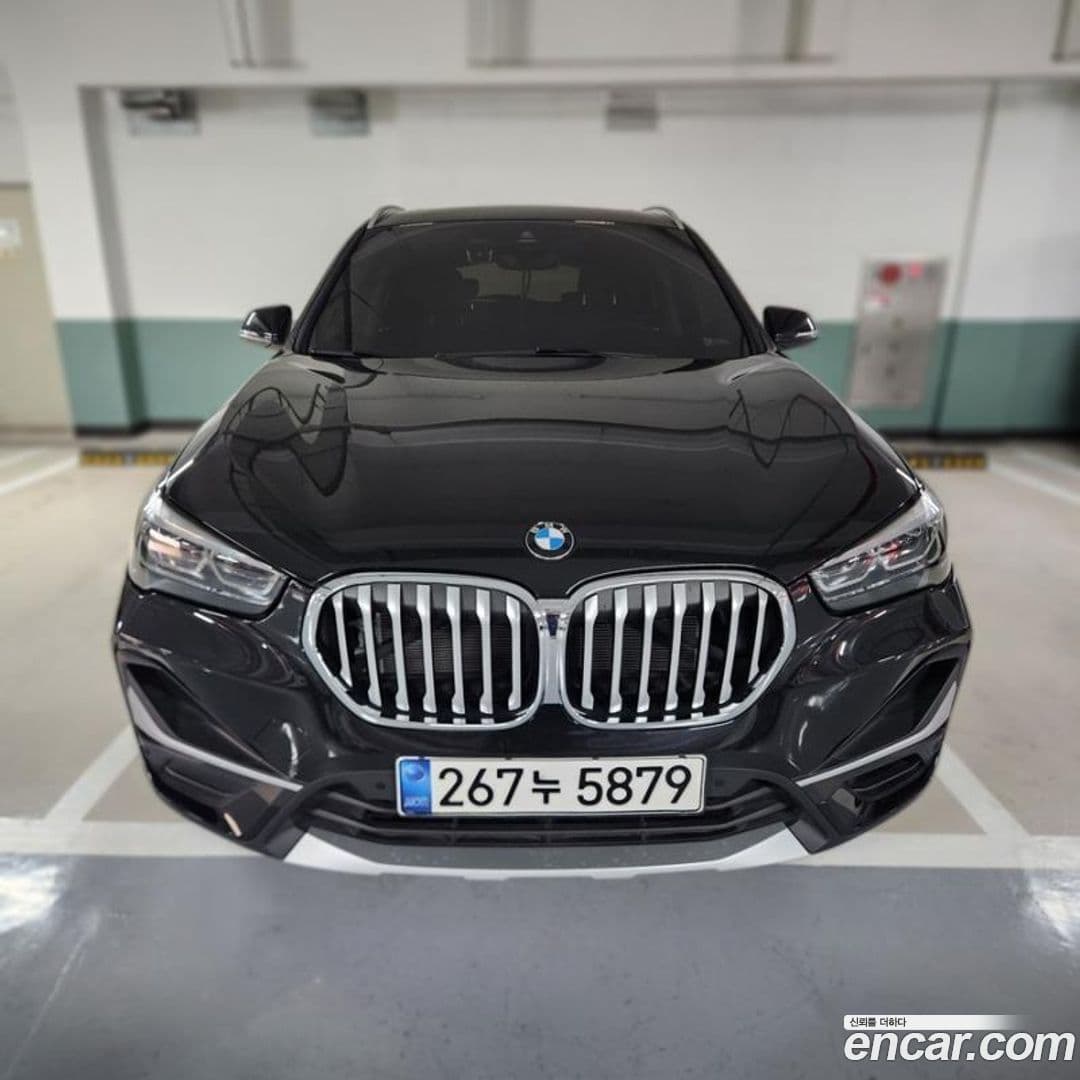 Main__Slider__Photo:X1 BMW 2021.0-0