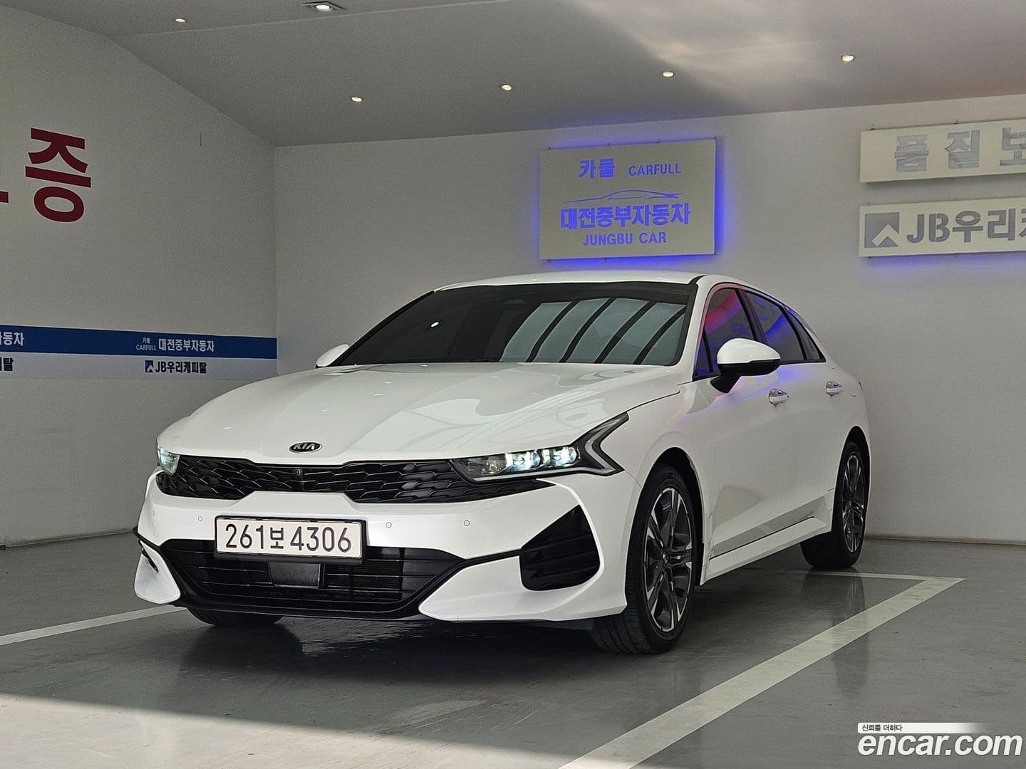 Main__Slider__Photo:K5 Kia 2021.1-15