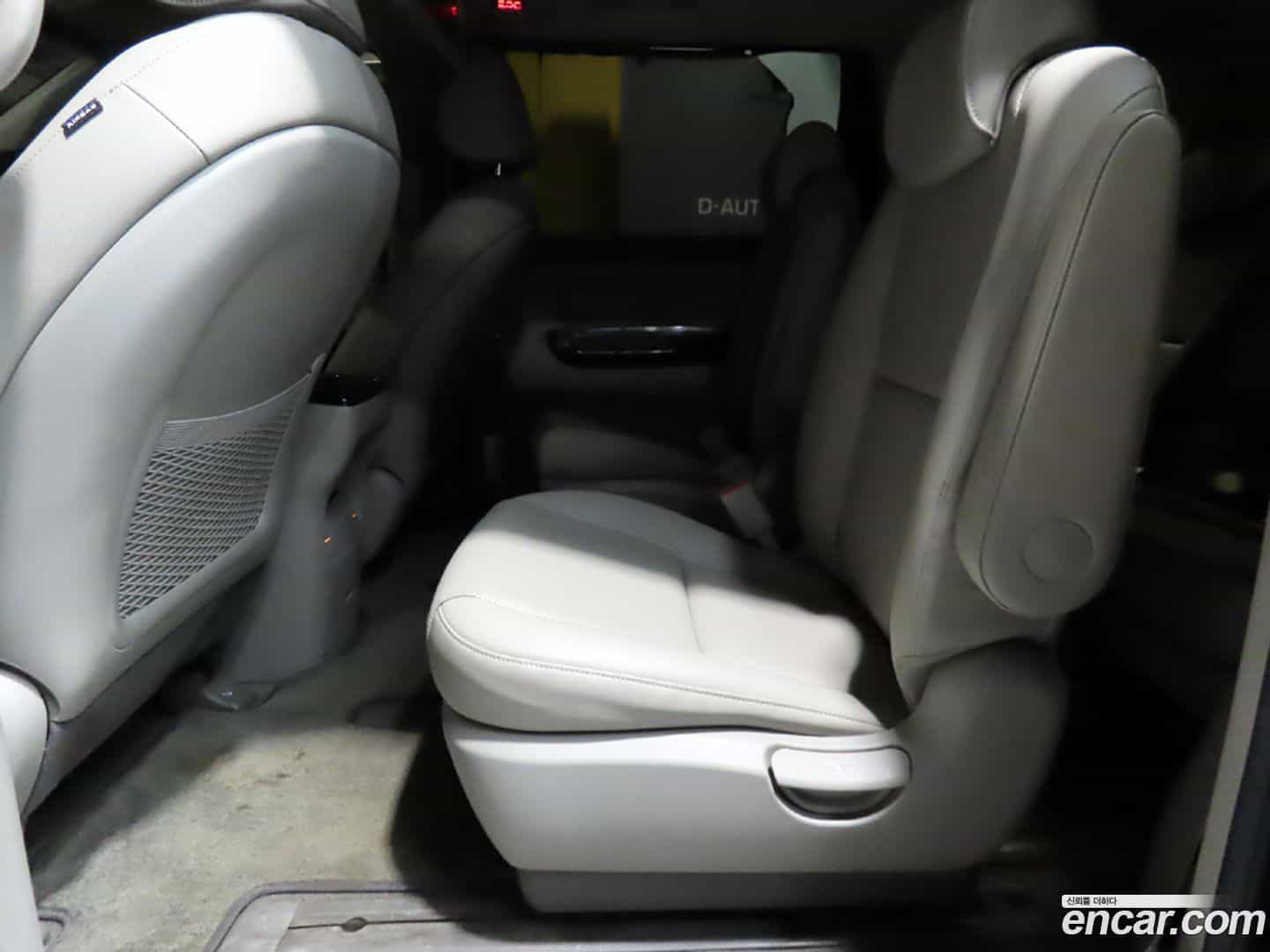 Canival Kia 2016.1-INNER-007