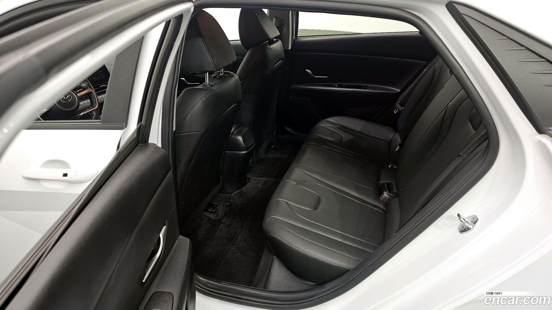 Main__Slider__Photo:AVANTE Hyundai 2020.9-10