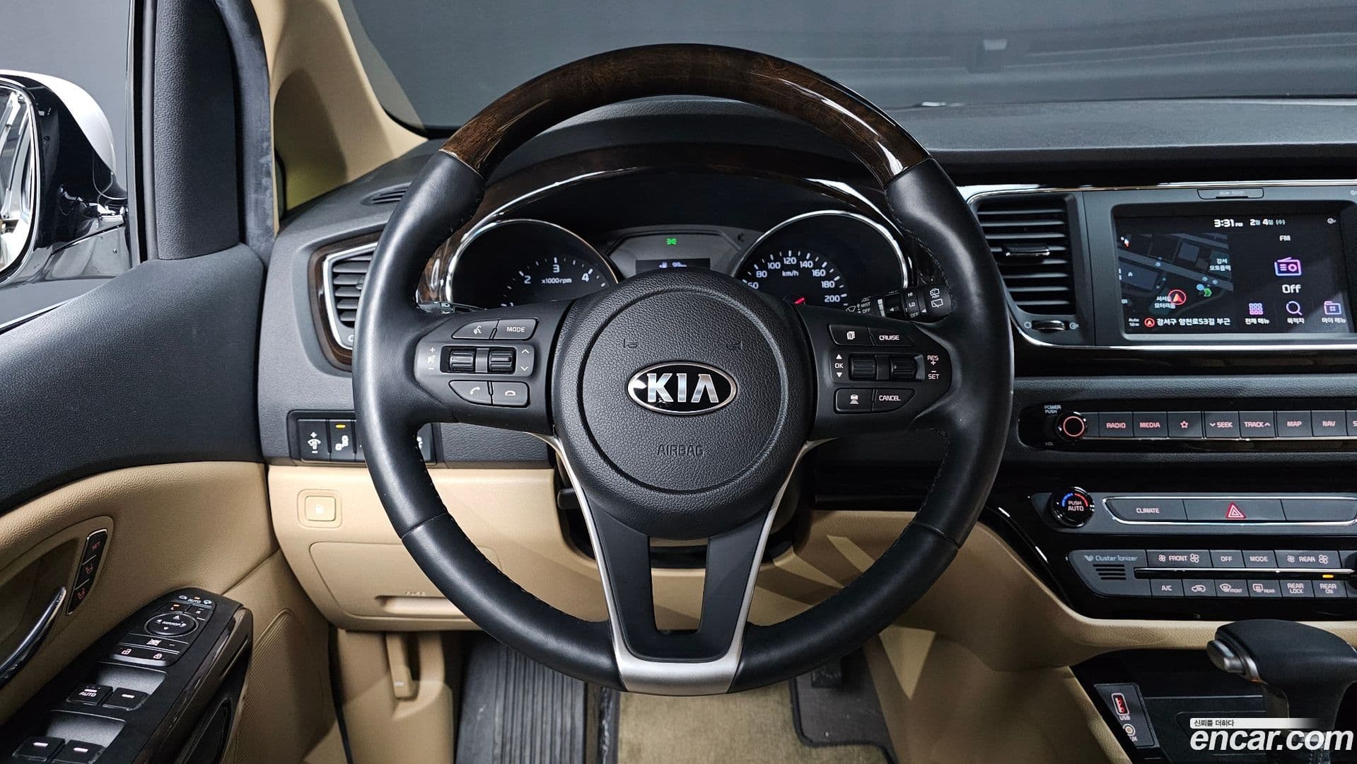 Main__Slider__Photo:Canival Kia 2020.0-12