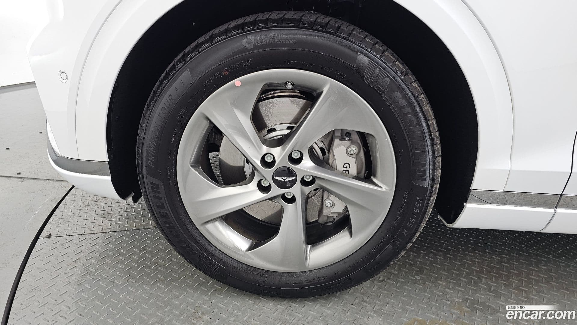 Main__Slider__Photo:GV70 Genesis 2025.8-4