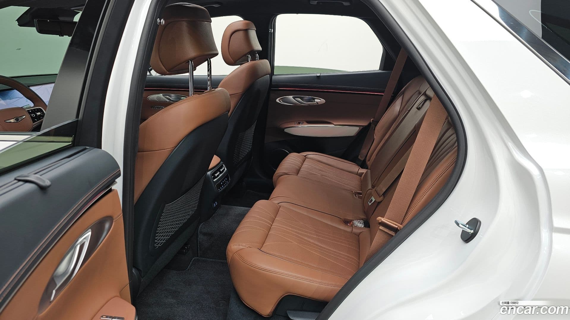 Main__Slider__Photo:GV70 Genesis 2025.8-11