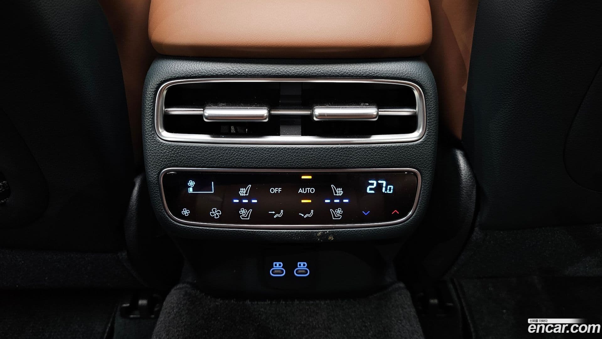 Main__Slider__Photo:GV70 Genesis 2025.8-18