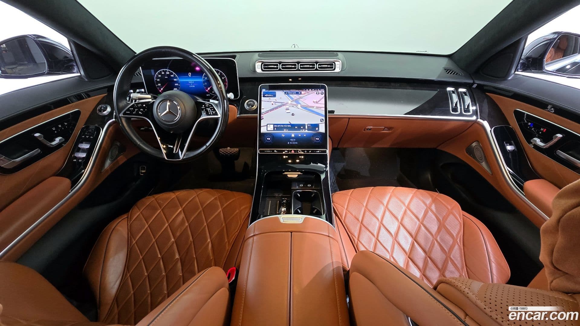 Main__Slider__Photo:S-Class Mercedes-Benz 2021.8-6