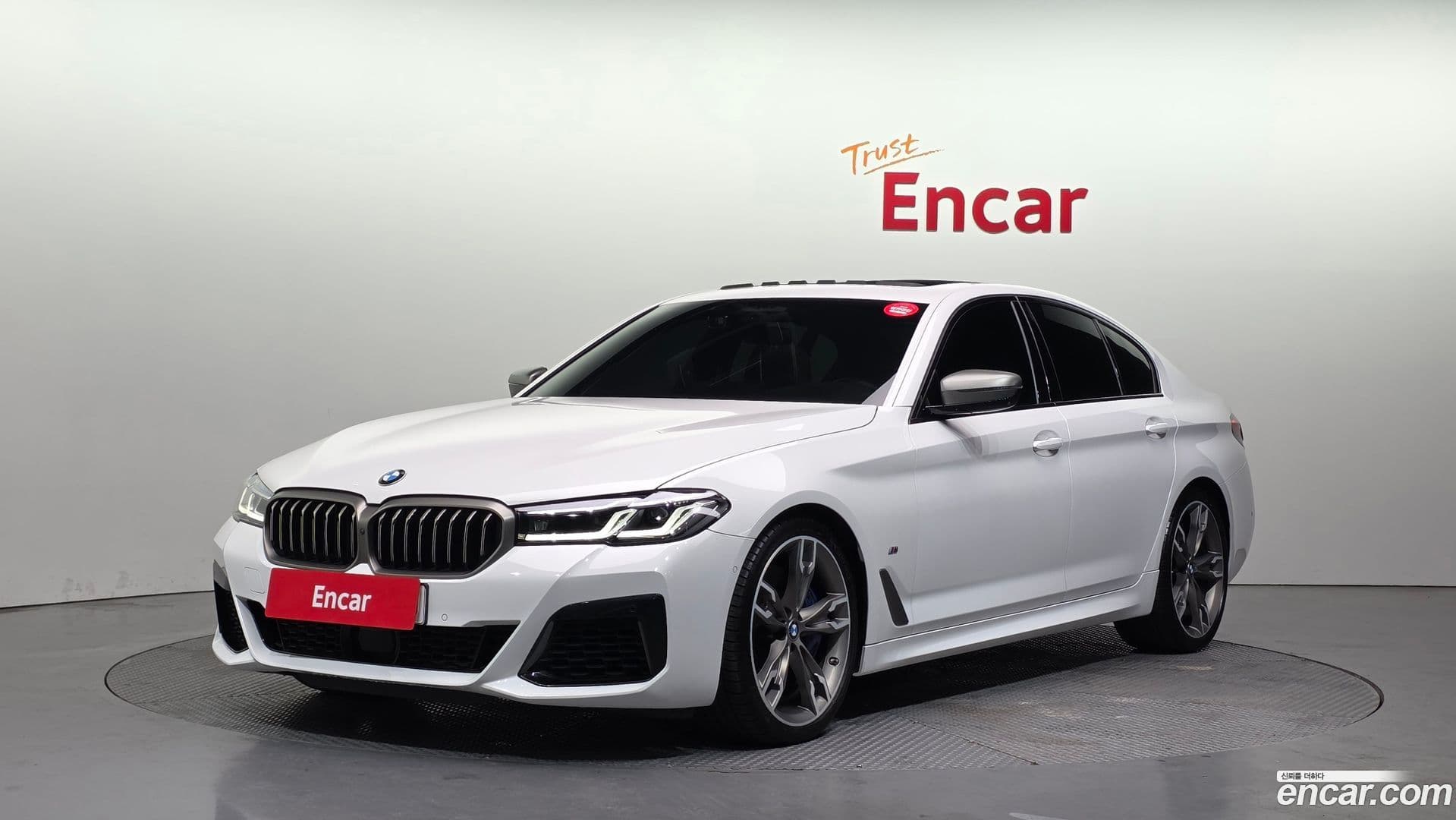 Main__Slider__Photo:5-Series BMW 2022.0-0