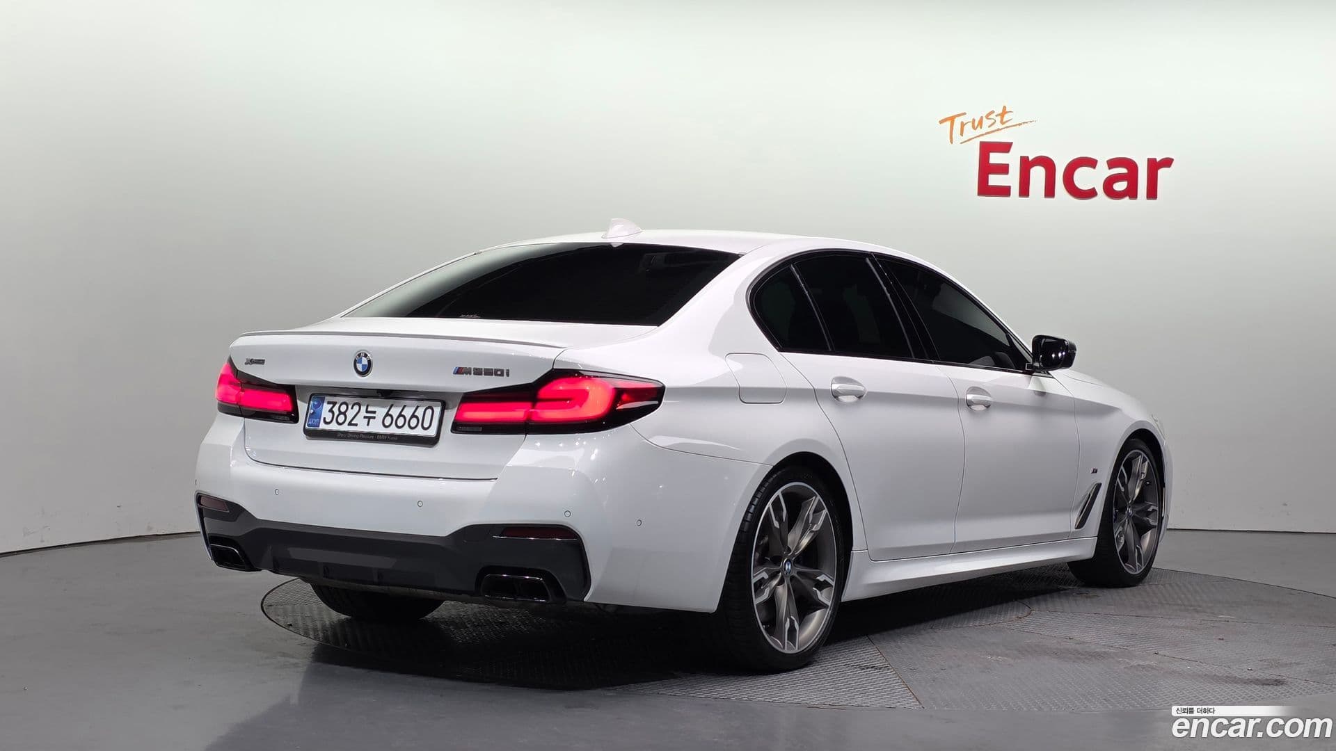 Main__Slider__Photo:5-Series BMW 2022.0-1