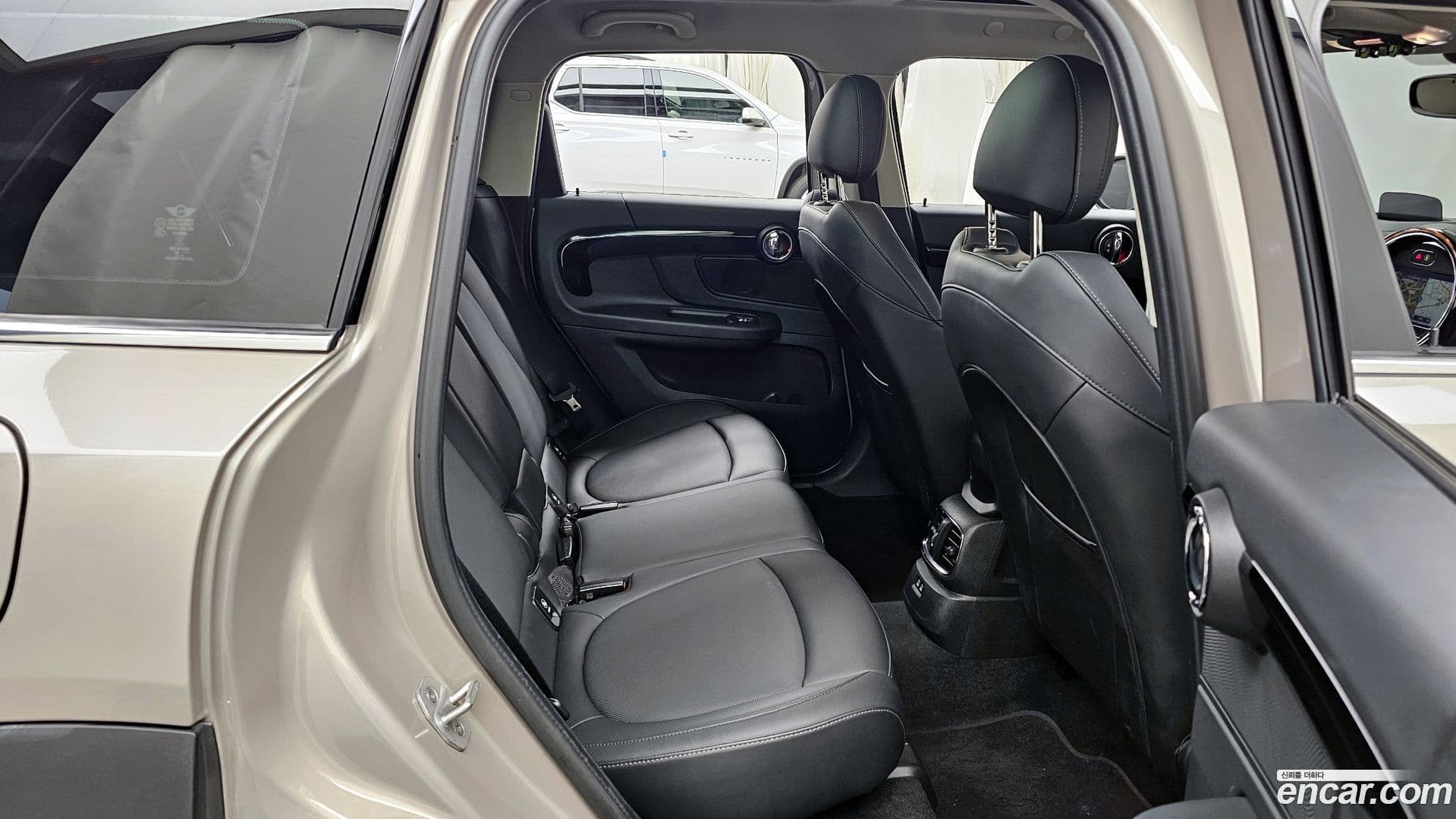 Main__Slider__Photo:Countryman Mini 2022.0-11