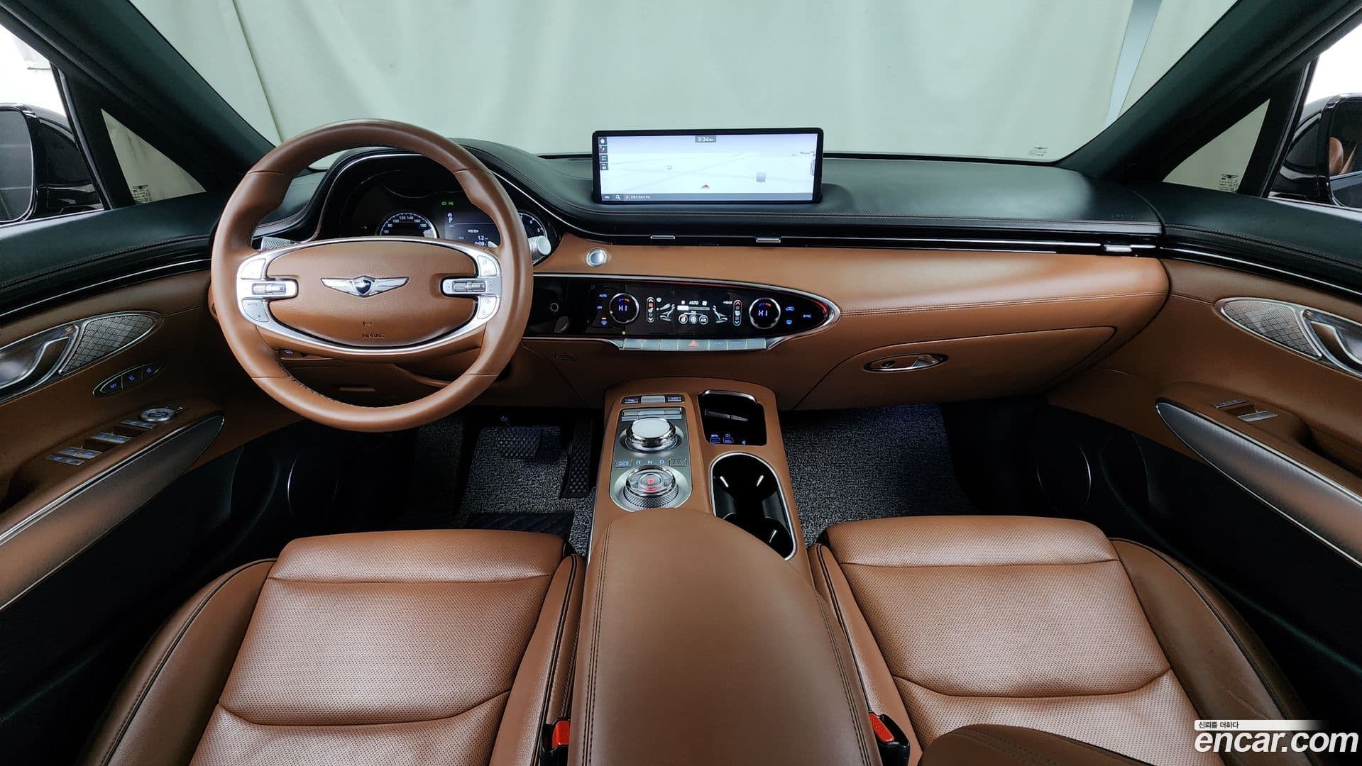 Main__Slider__Photo:GV70 Genesis 2023.3-6