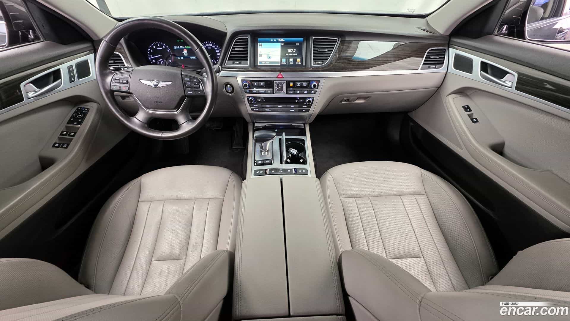 G80 Genesis 2018.1-INNER-007