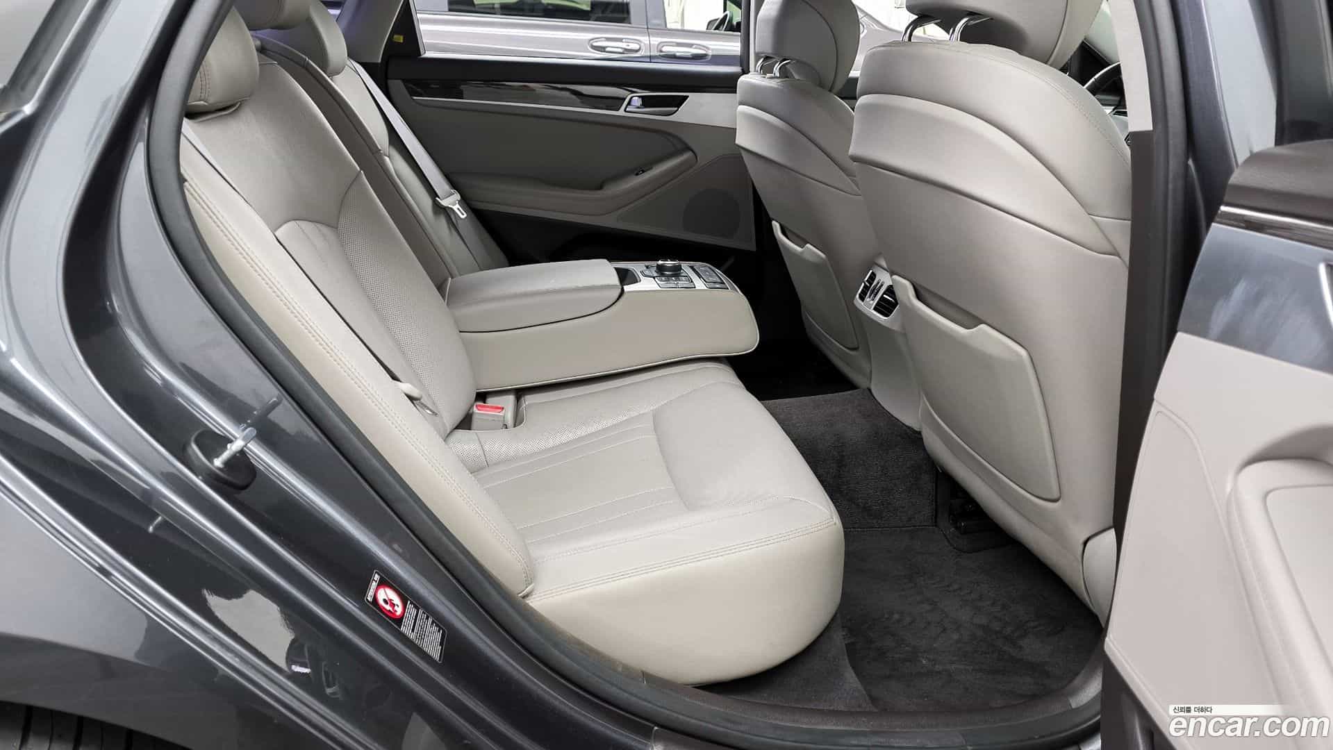 G80 Genesis 2018.1-OPTION-016