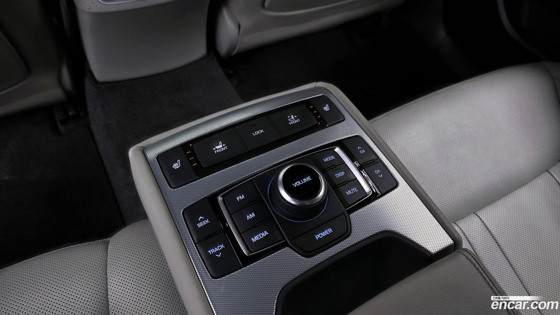 Main__Slider__Photo:G80 Genesis 2018.1-18