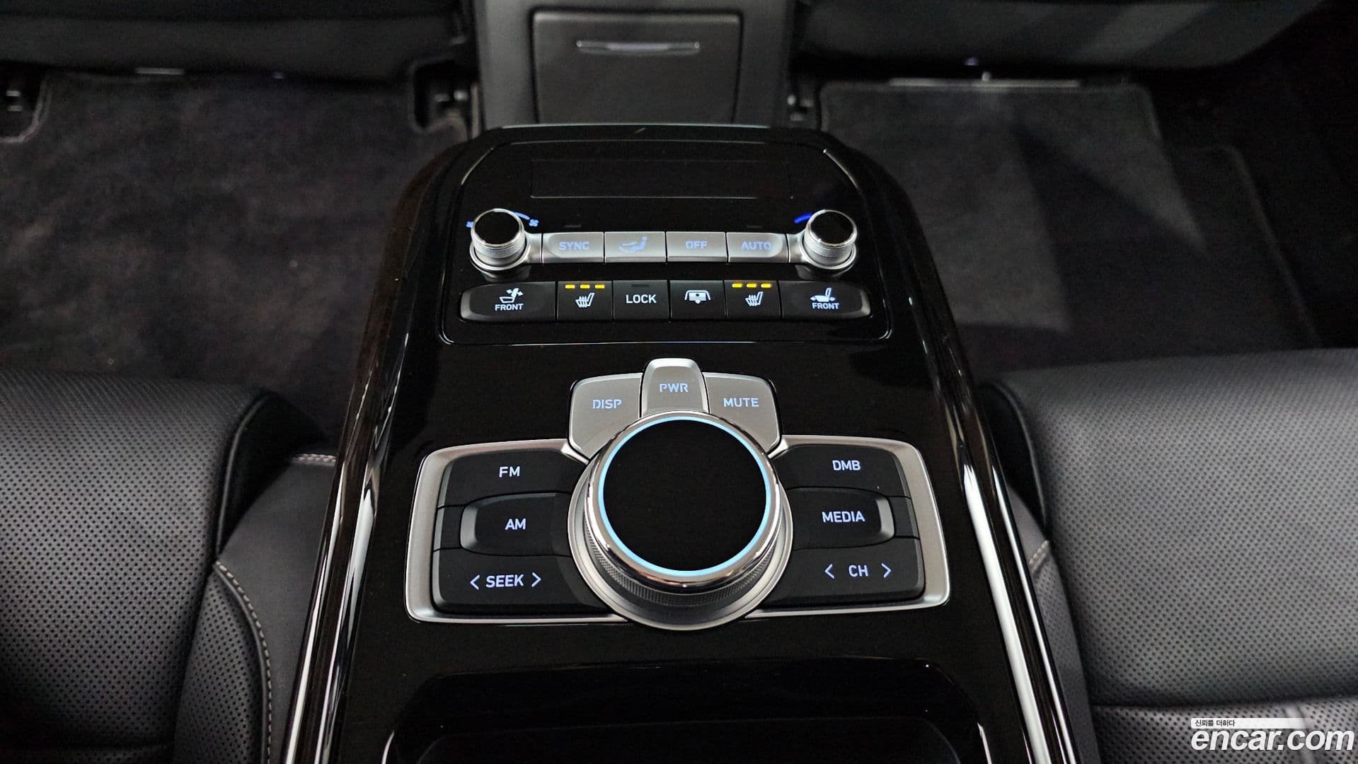 Main__Slider__Photo:G90 Genesis 2020.10-17