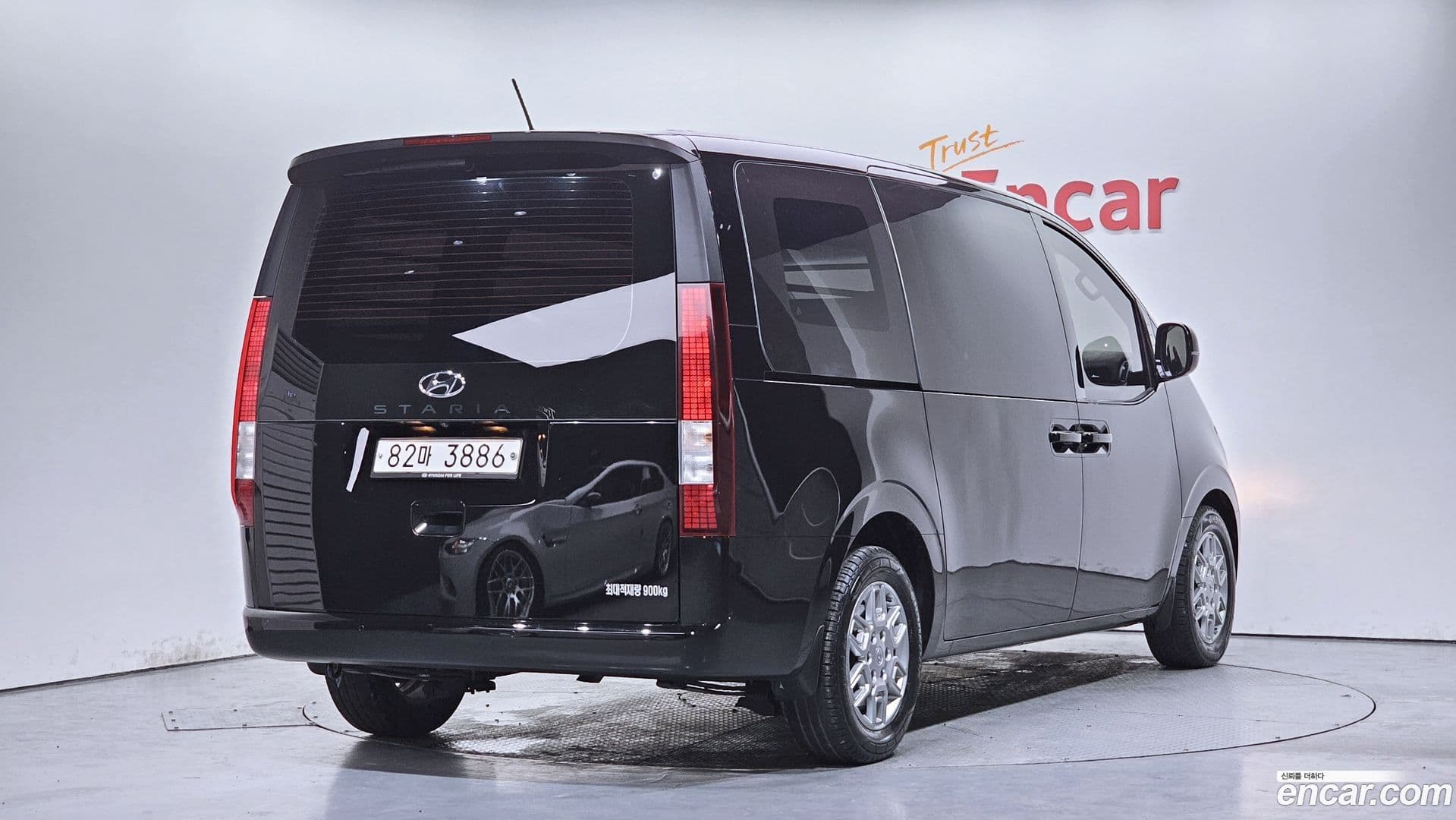 Main__Slider__Photo:Staria Hyundai 2021.5-1