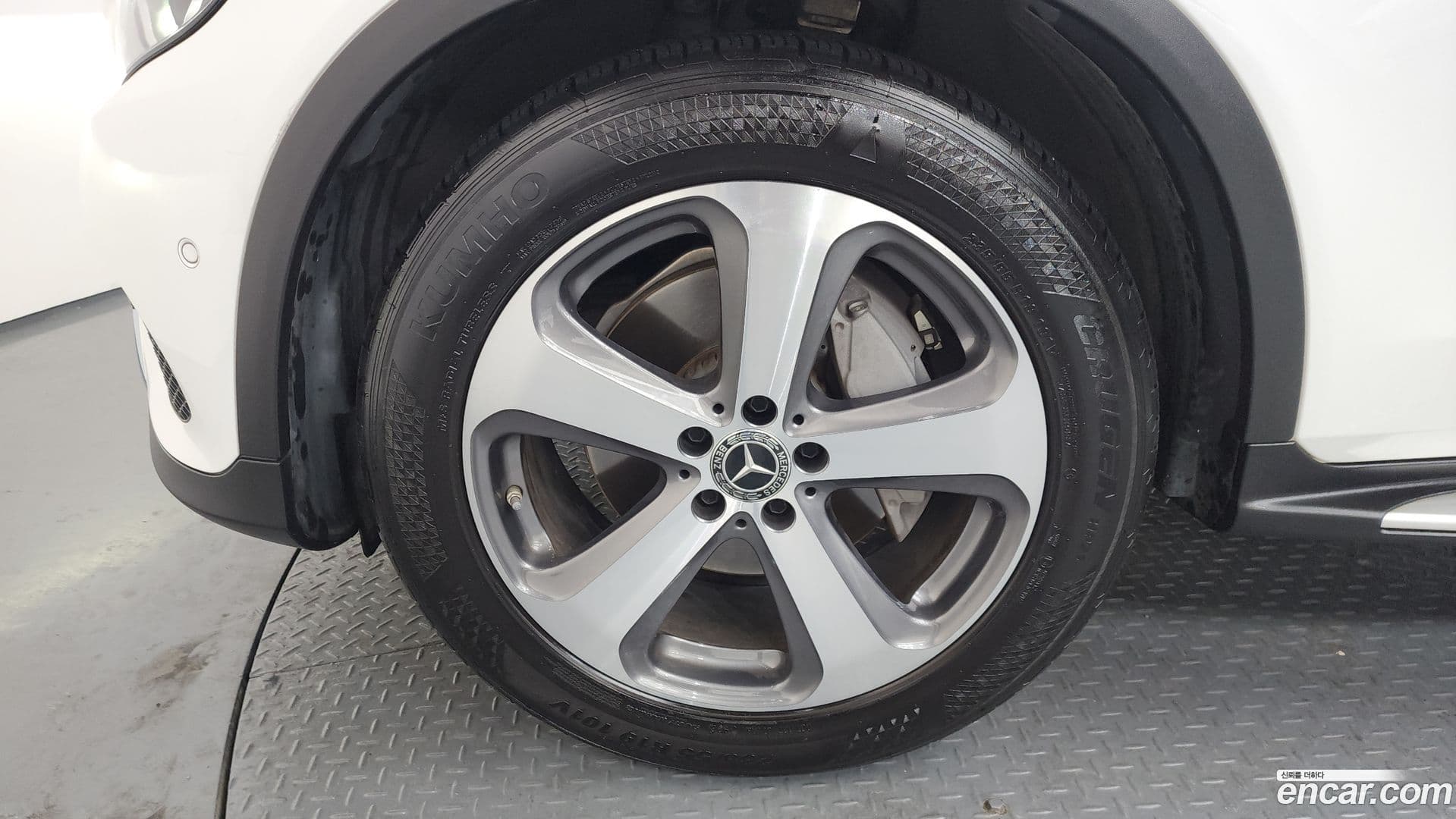 Main__Slider__Photo:GLC-Class Mercedes-Benz 2019.6-4