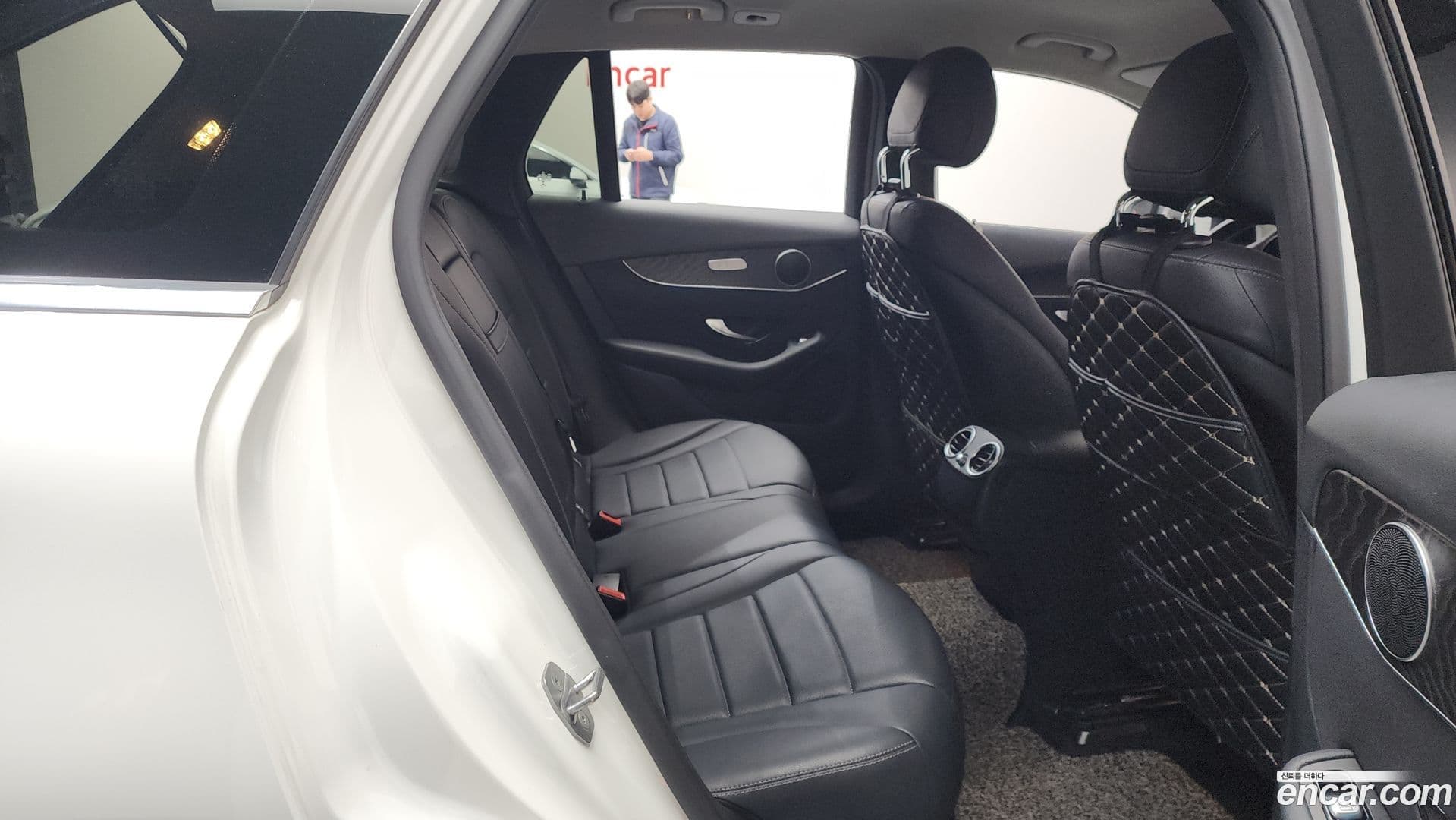 Main__Slider__Photo:GLC-Class Mercedes-Benz 2019.6-11