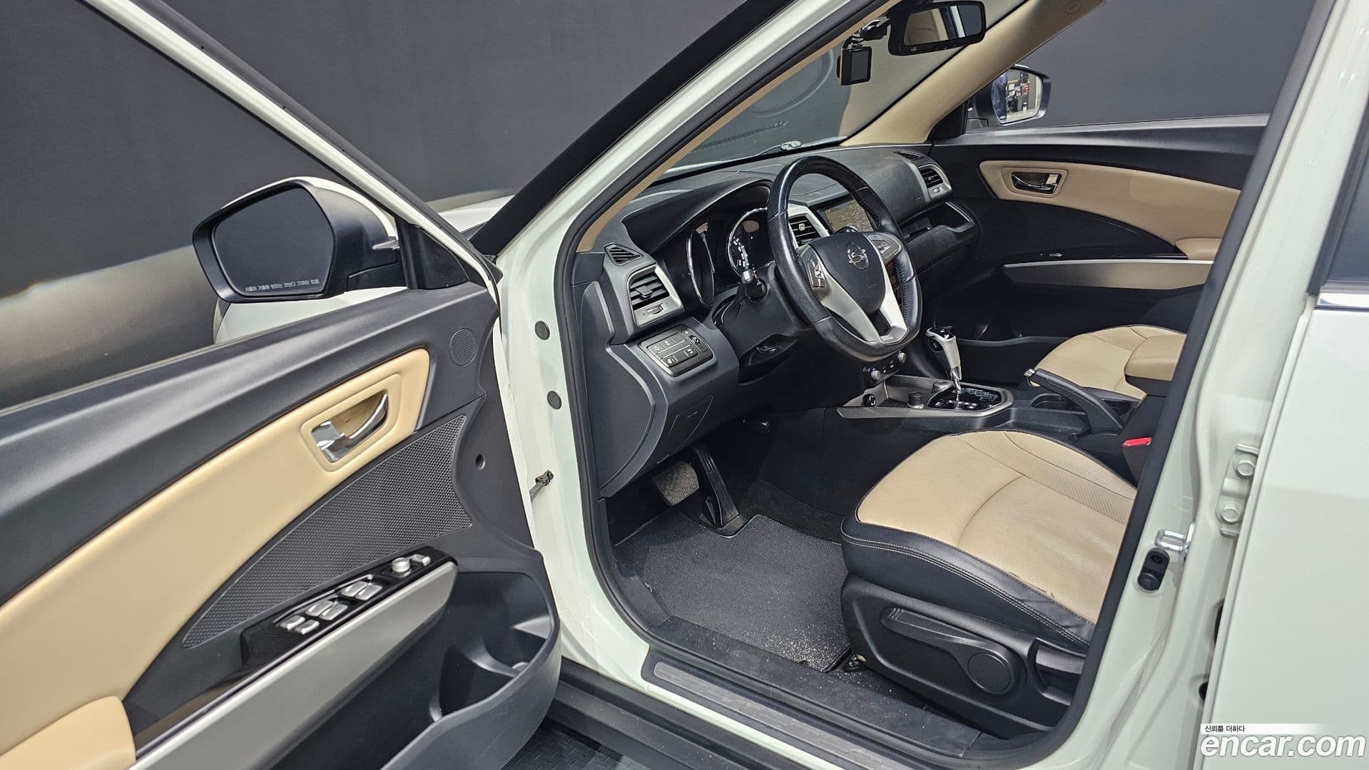 Main__Slider__Photo:TIBOLI KG_Mobility_Ssangyong 2016.5-9