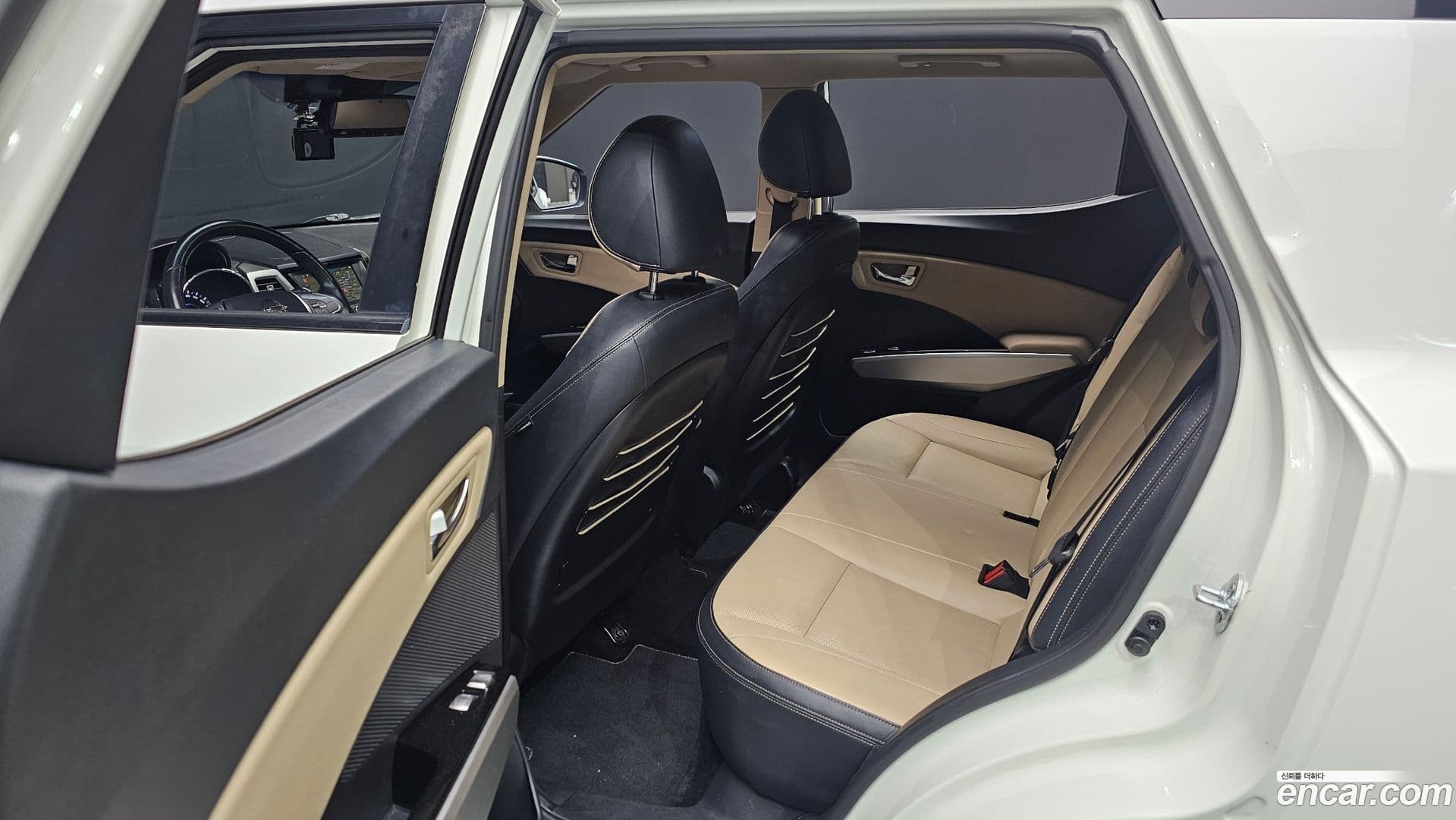 Main__Slider__Photo:TIBOLI KG_Mobility_Ssangyong 2016.5-11