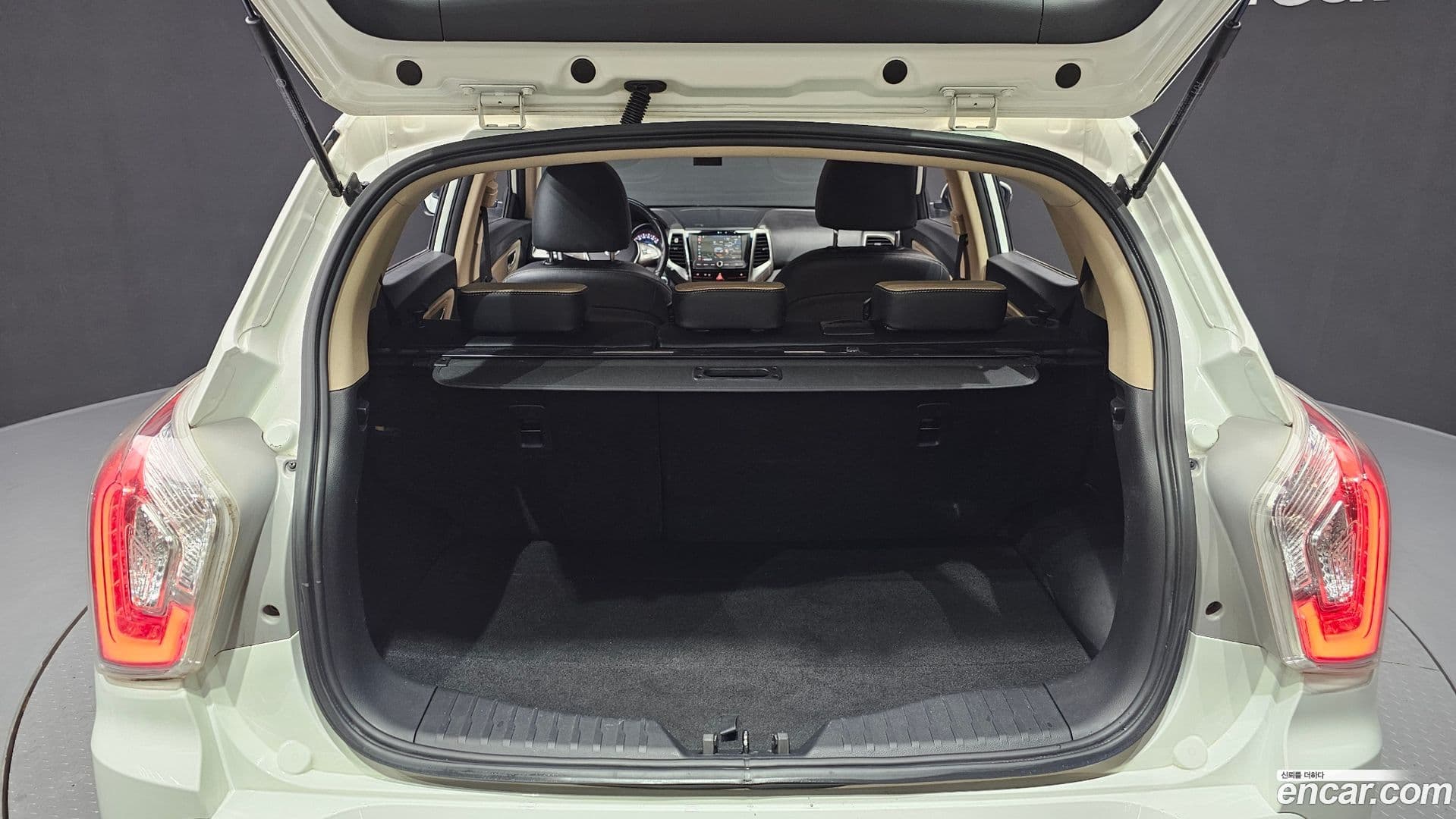 Main__Slider__Photo:TIBOLI KG_Mobility_Ssangyong 2016.5-19