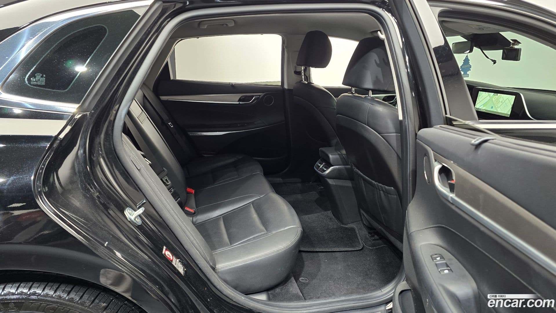 Main__Slider__Photo:Grandeur Hyundai 2020.7-11