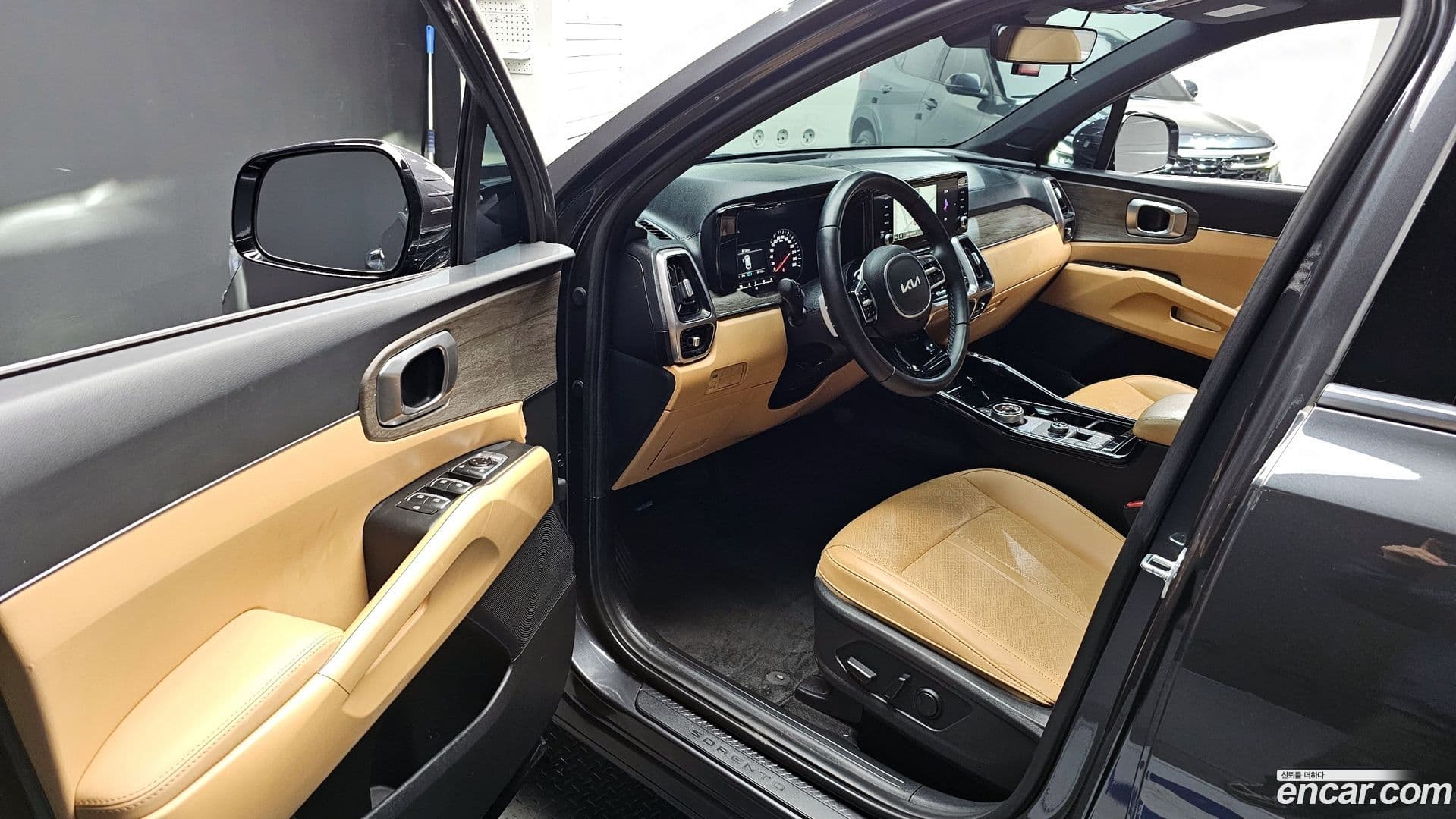 Main__Slider__Photo:Sorento Kia 2021.11-9