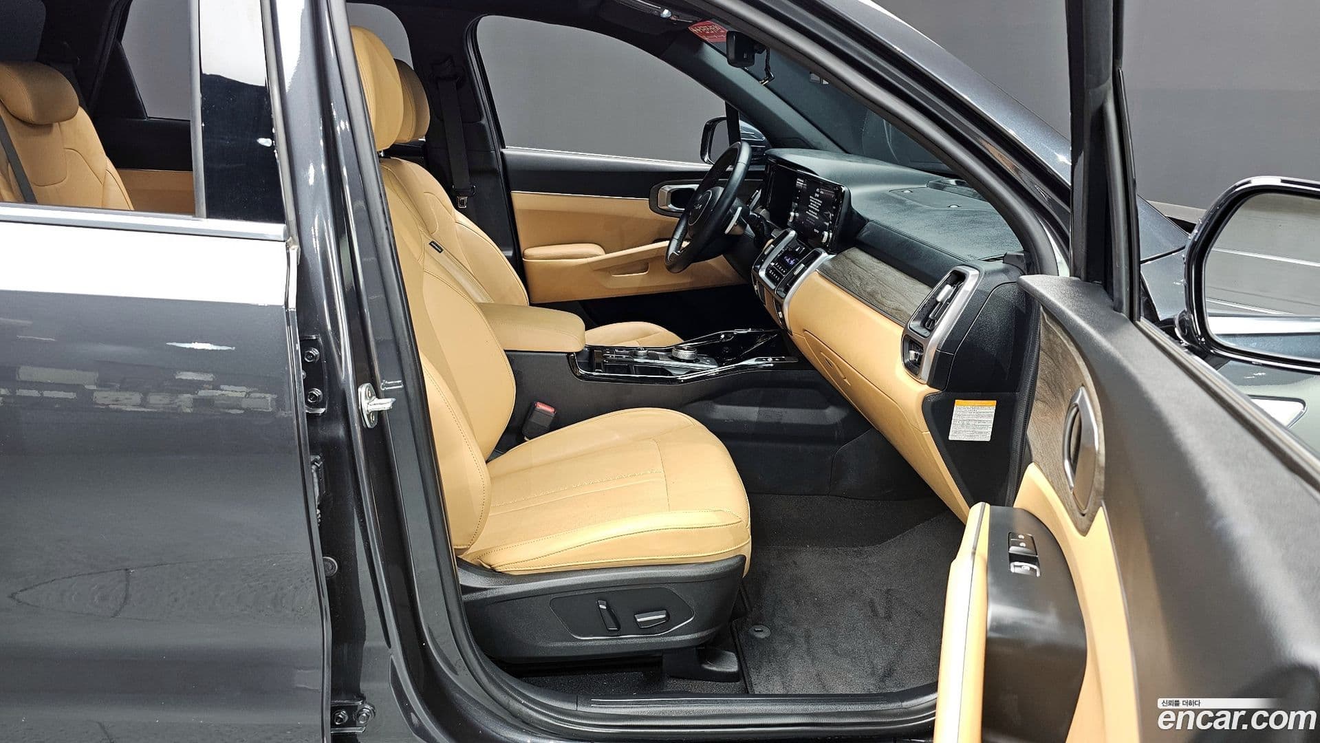 Main__Slider__Photo:Sorento Kia 2021.11-10