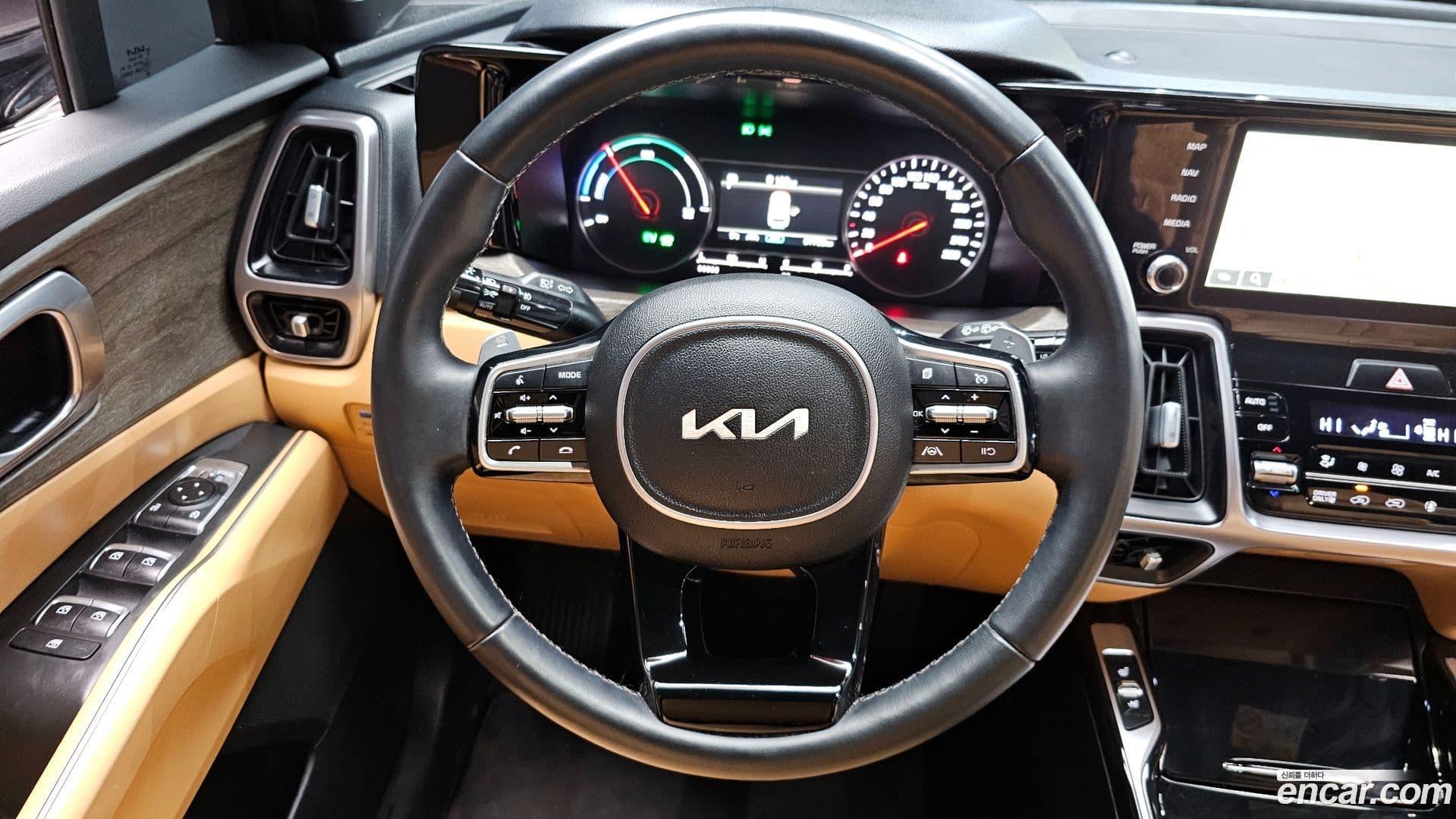 Main__Slider__Photo:Sorento Kia 2021.11-12