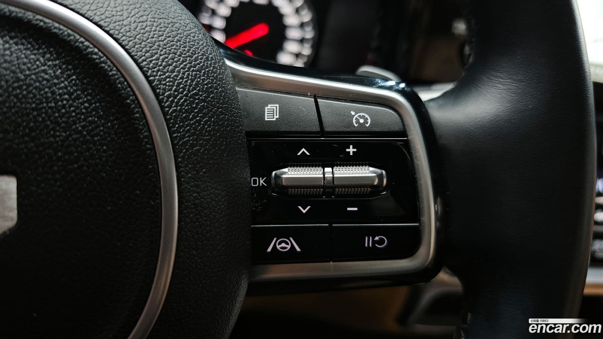 Main__Slider__Photo:Sorento Kia 2021.11-16