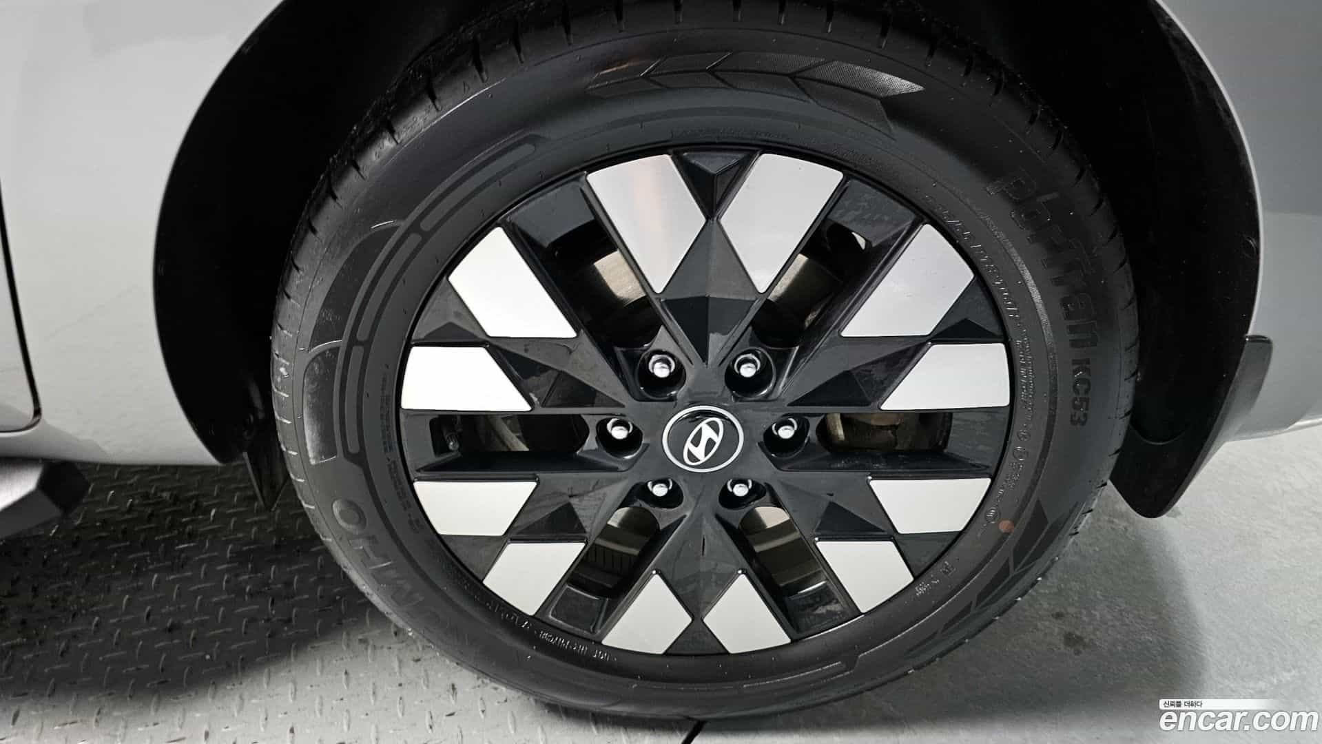 Staria Hyundai 2024.9-OUTER-005