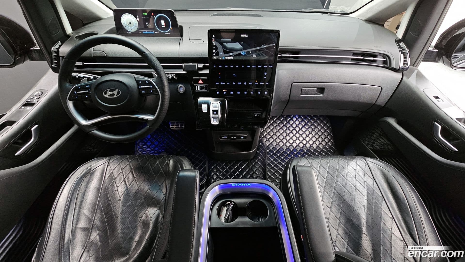 Main__Slider__Photo:Staria Hyundai 2024.9-6