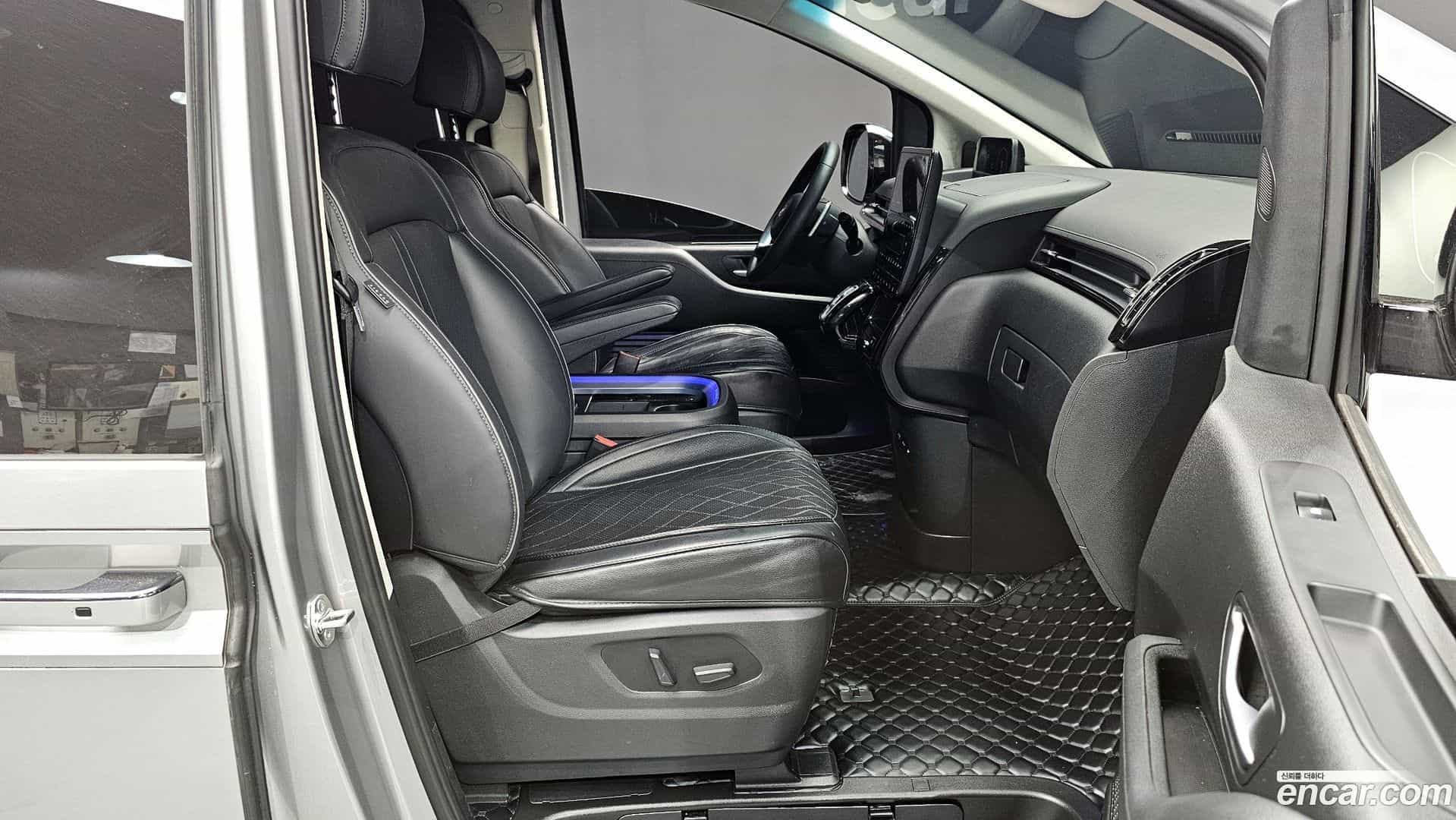 Staria Hyundai 2024.9-OPTION-015