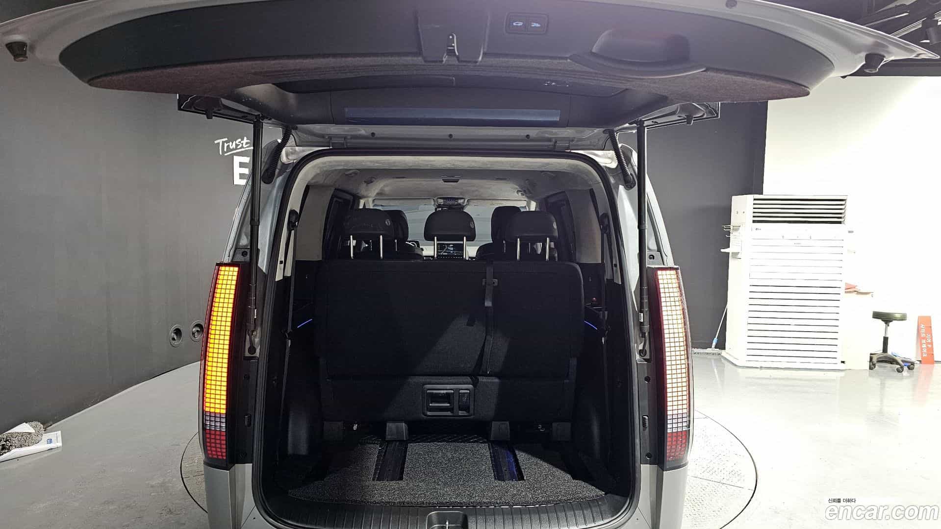 Staria Hyundai 2024.9-OPTION-024