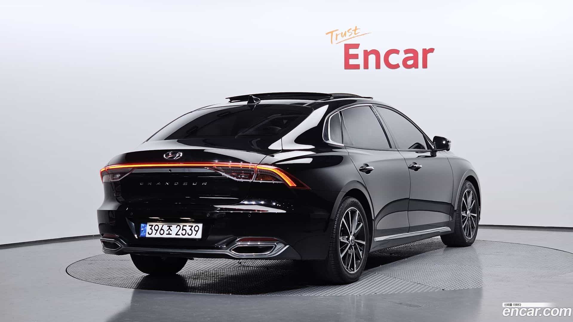 Grandeur Hyundai 2021.11-OUTER-002