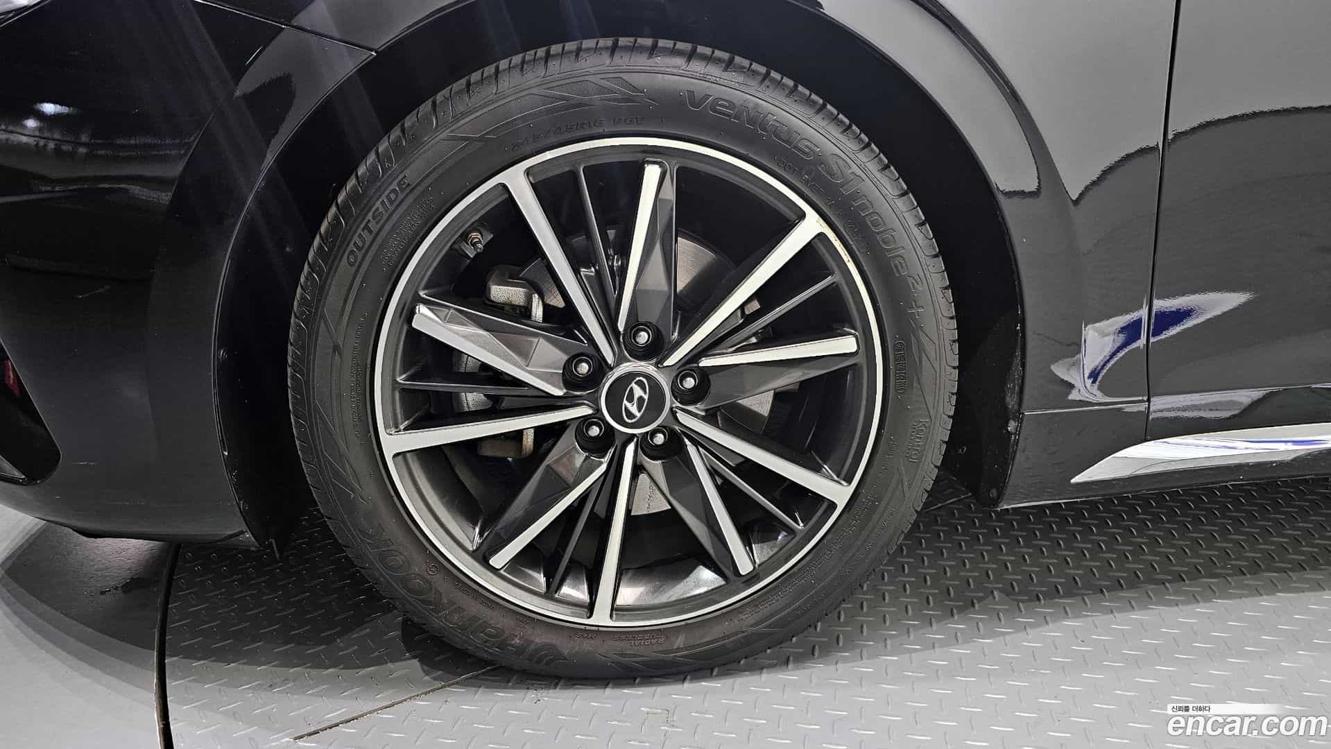 Grandeur Hyundai 2021.11-OUTER-005