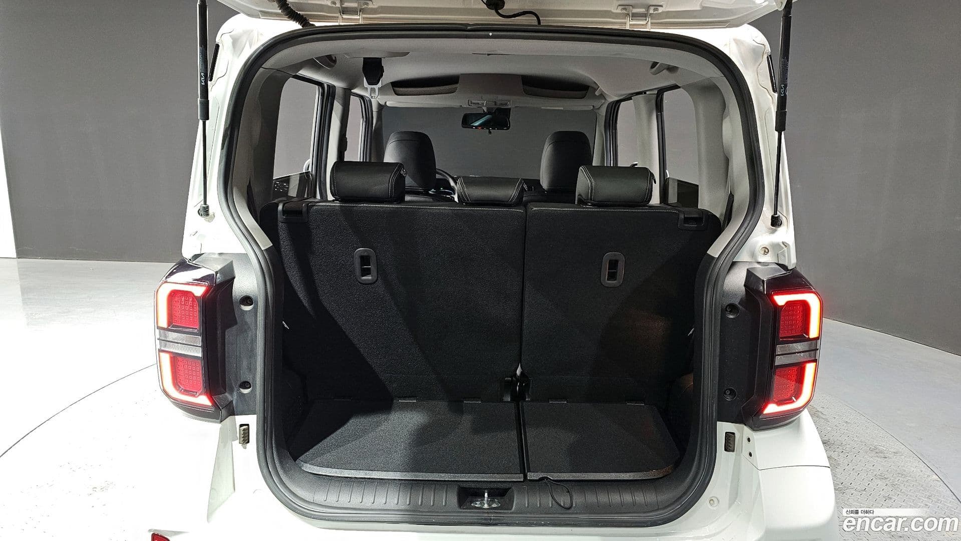 Main__Slider__Photo:RAY Kia 2024.0-19