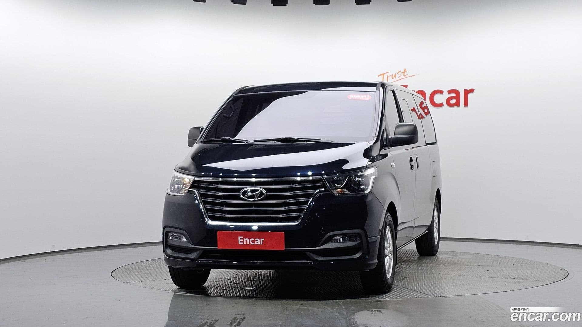 Main__Slider__Photo:Starex Hyundai 2019.10-2