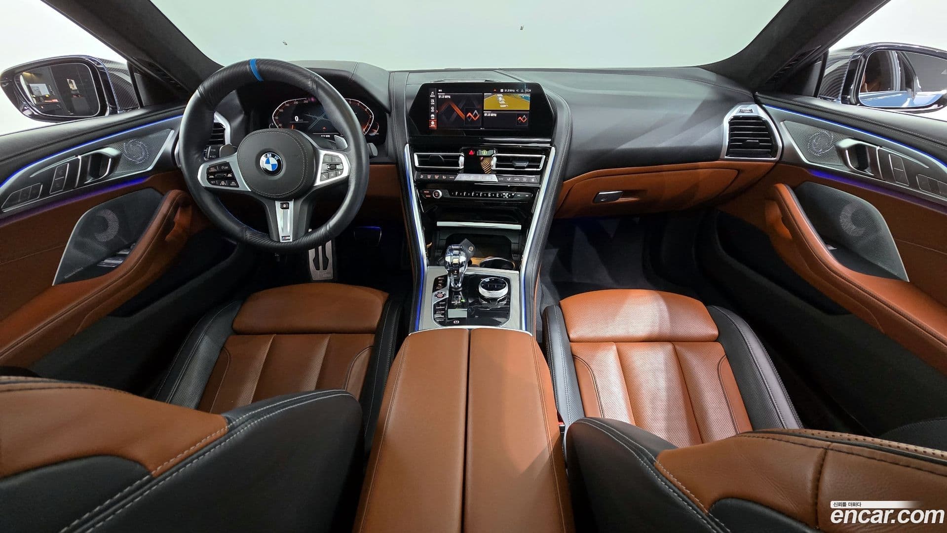 Main__Slider__Photo:8-Series BMW 2021.3-6