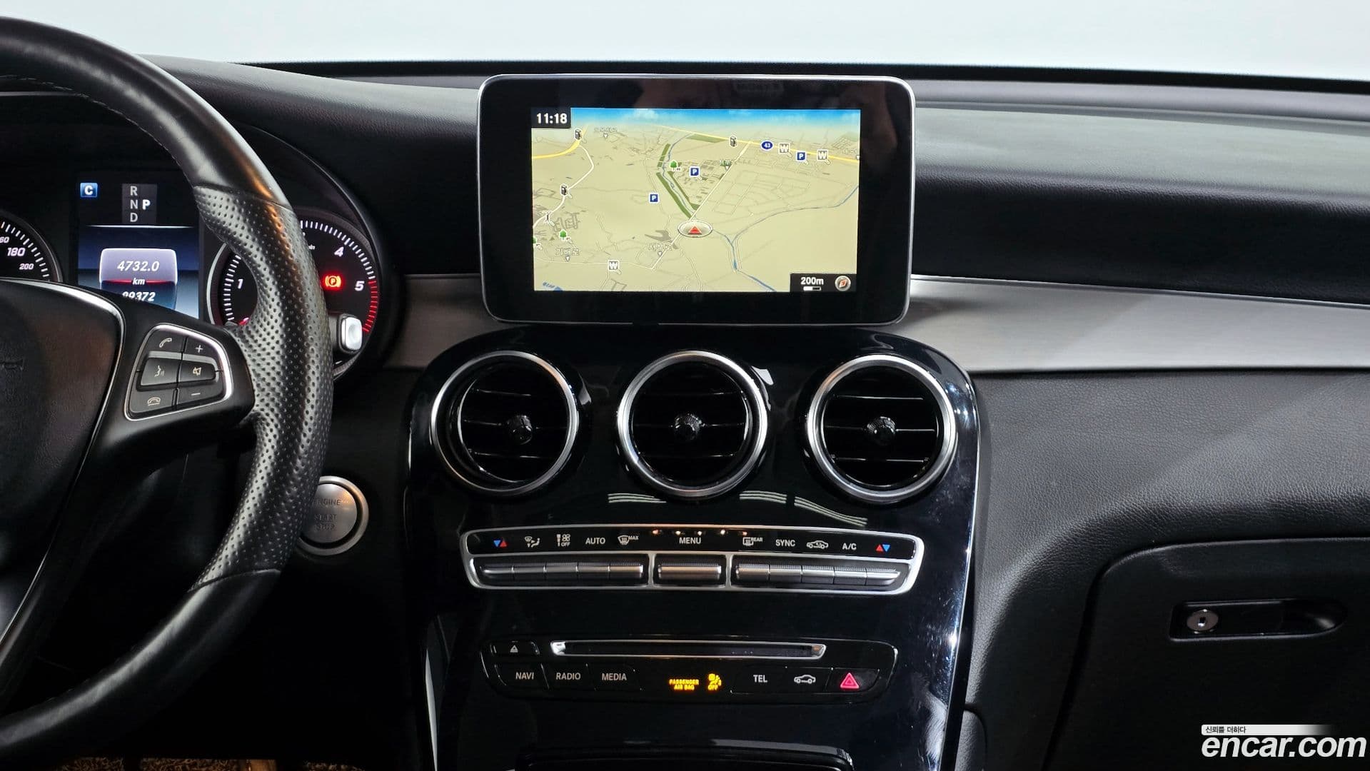 Main__Slider__Photo:GLC-Class Mercedes-Benz 2017.10-13