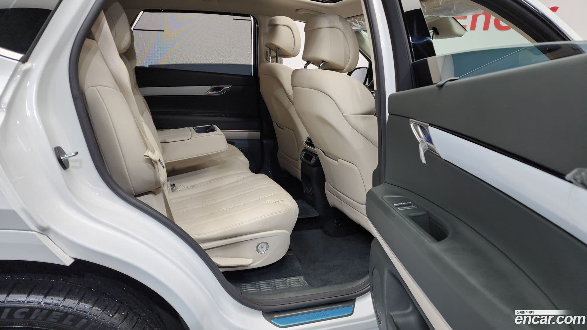 Main__Slider__Photo:GV80 Genesis 2024.0-11