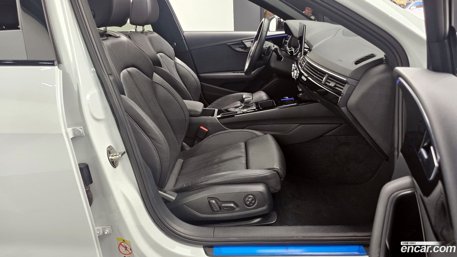 Main__Slider__Photo:A4 Audi 2020.4-10