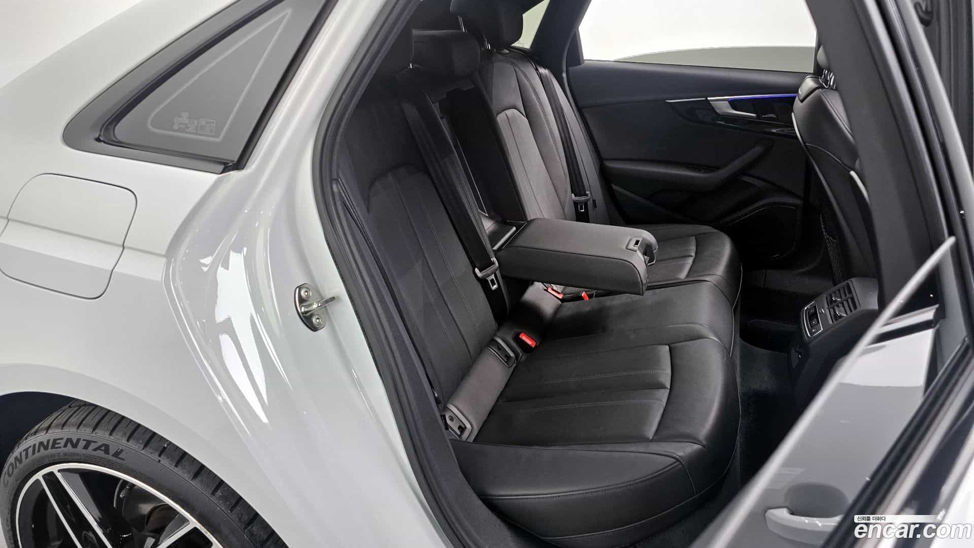 A4 Audi 2020.4-OPTION-017