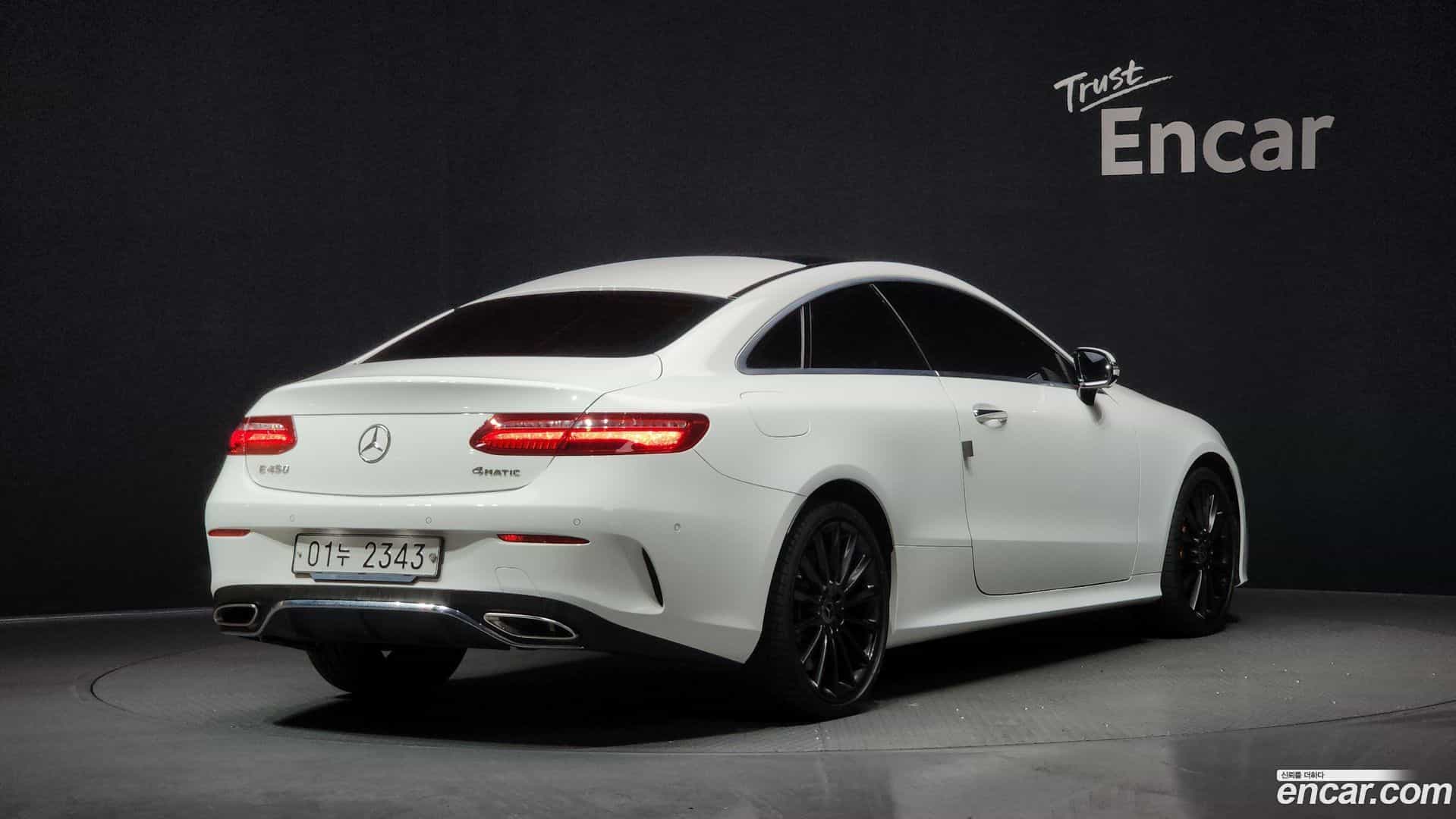 E-Class Mercedes-Benz 2019.7-OUTER-002