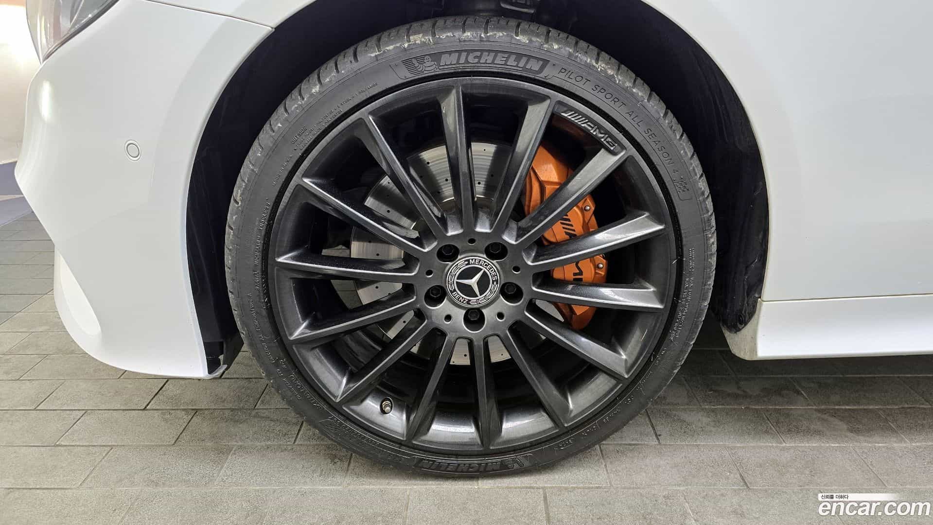 E-Class Mercedes-Benz 2019.7-OUTER-005