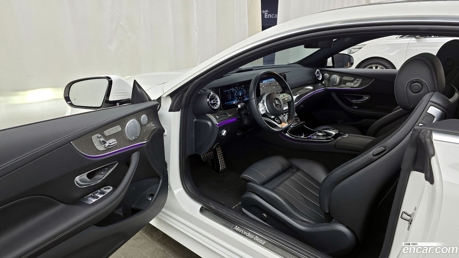 Main__Slider__Photo:E-Class Mercedes-Benz 2019.7-9