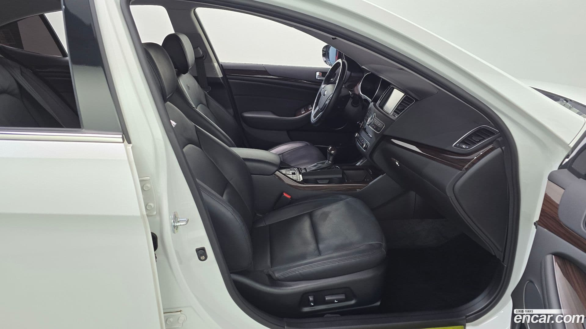 Main__Slider__Photo:K7 Kia 2015.7-10