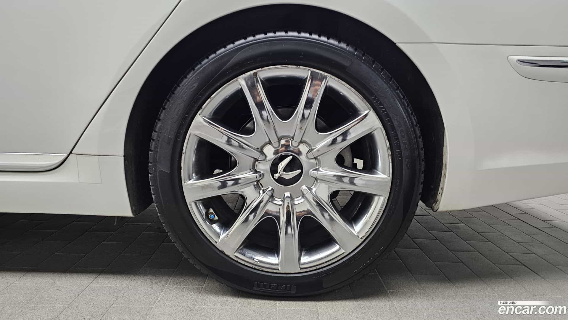 Equus Hyundai 2011.5-OUTER-005