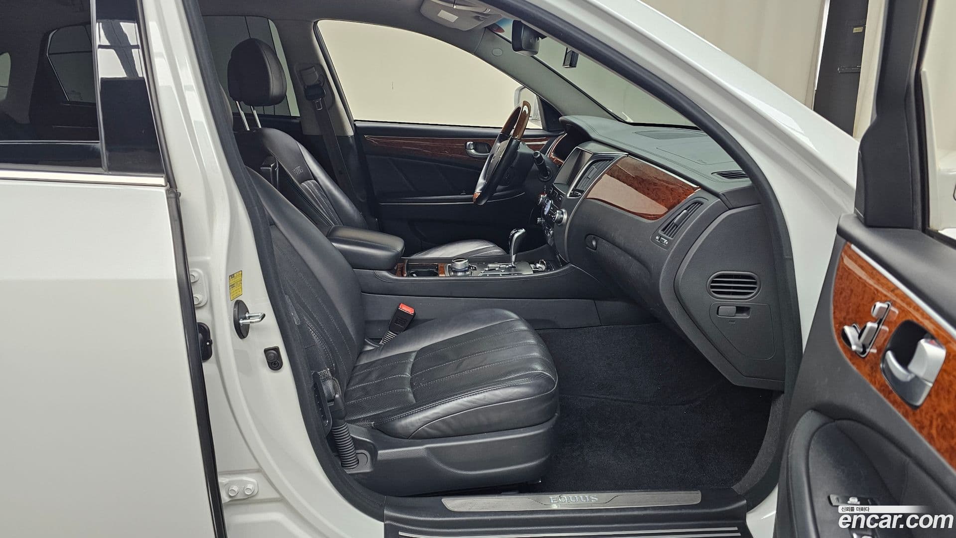 Main__Slider__Photo:Equus Hyundai 2011.5-10