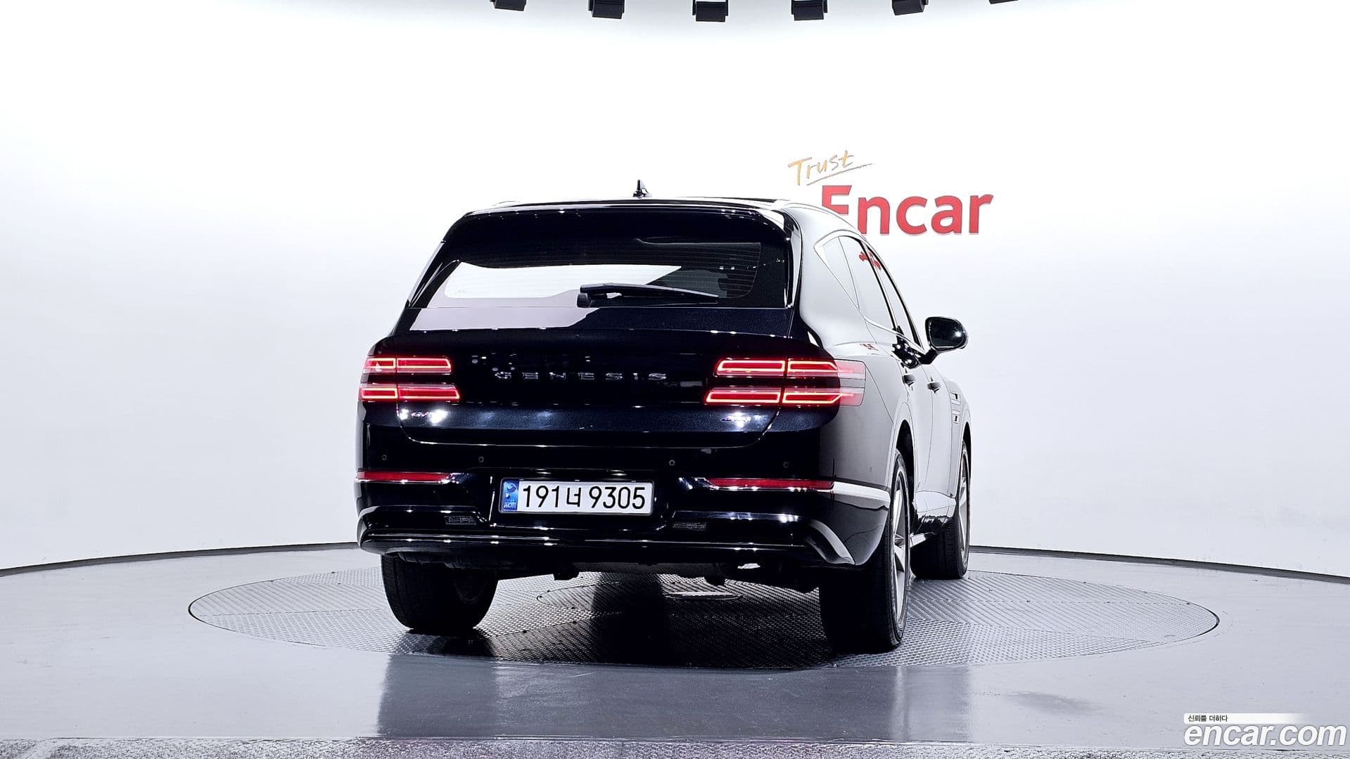 Main__Slider__Photo:GV80 Genesis 2020.2-3