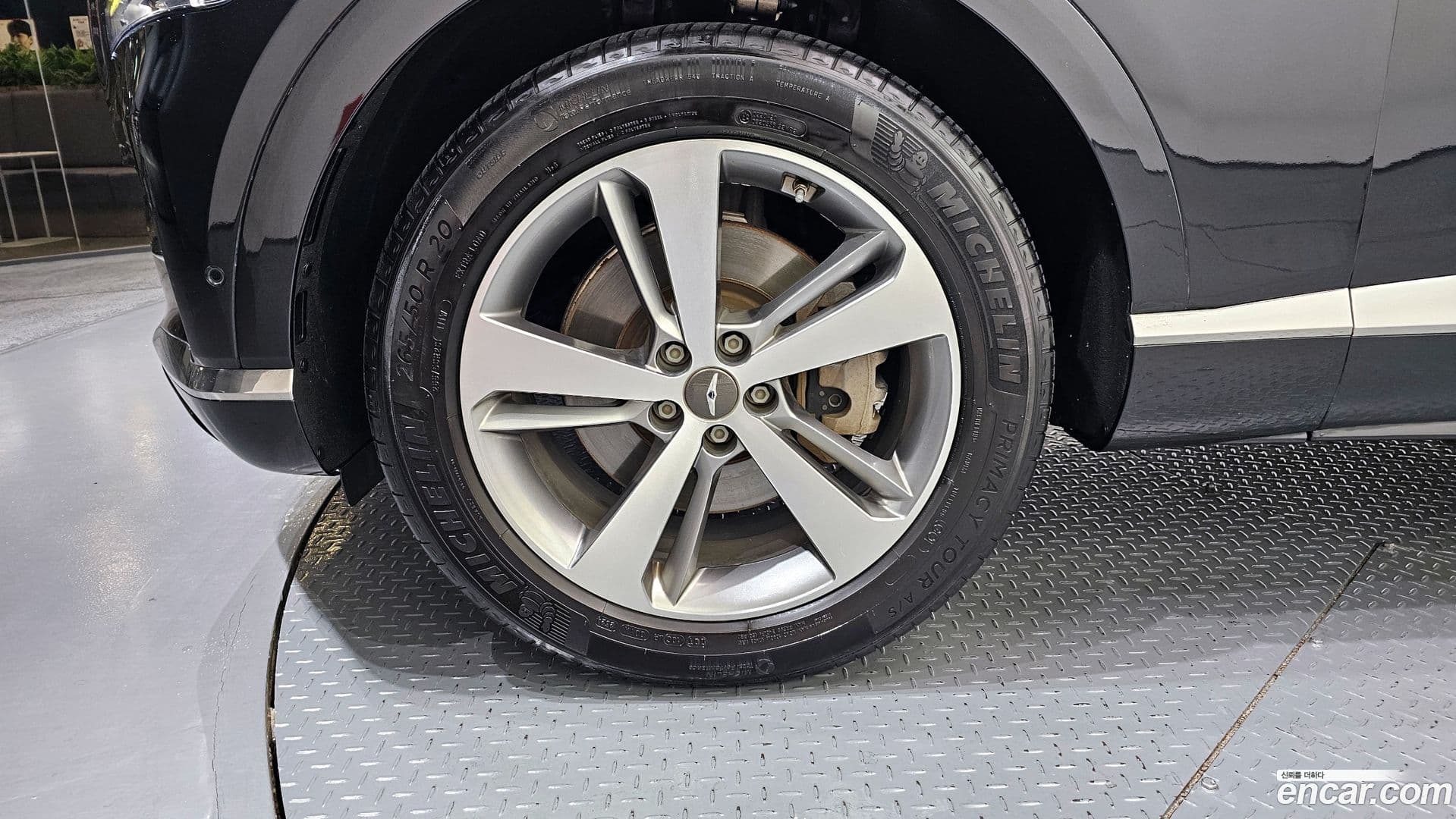 Main__Slider__Photo:GV80 Genesis 2020.2-4